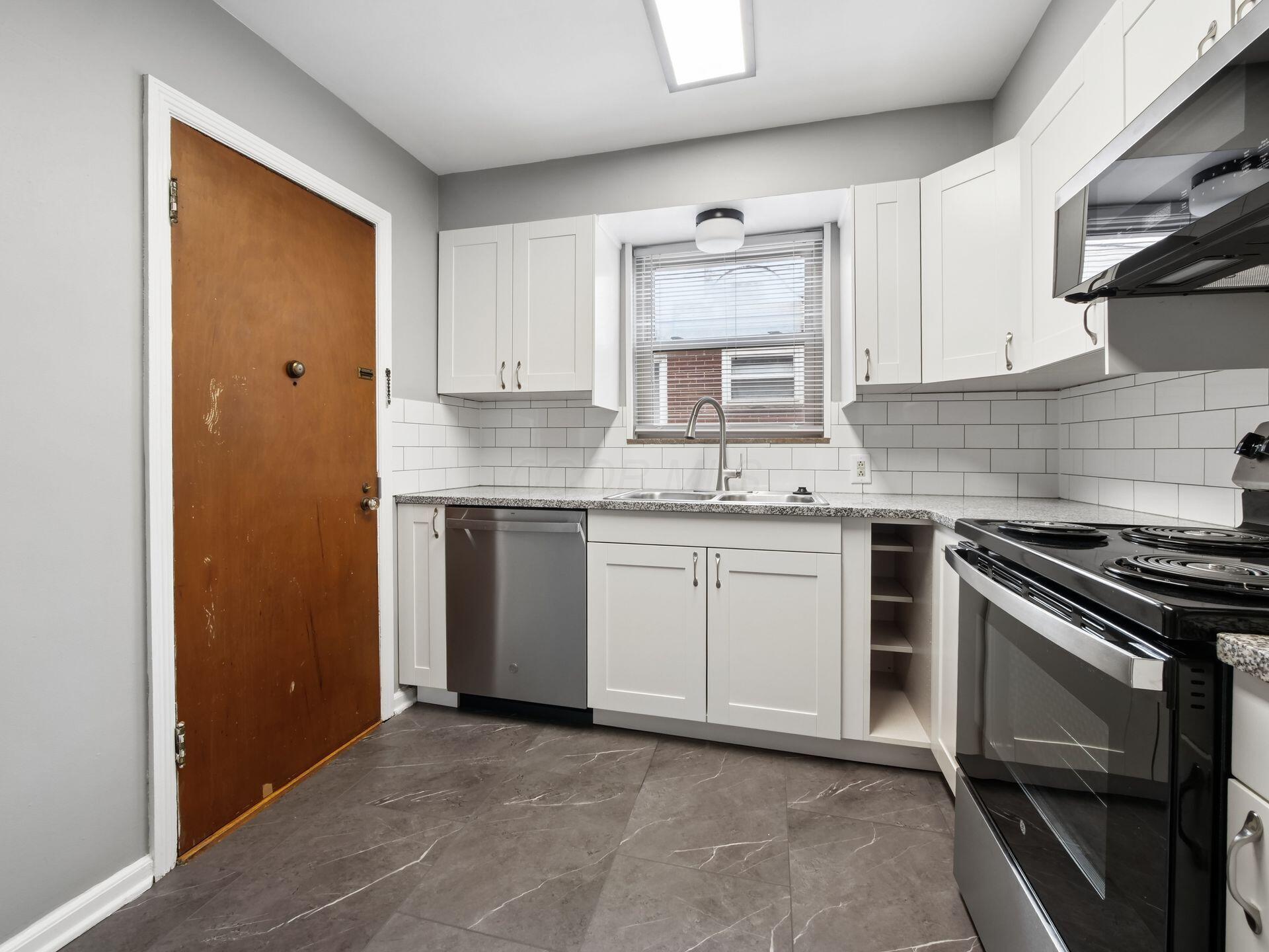 1796 Northwest Boulevard, A & B Property Photo 10