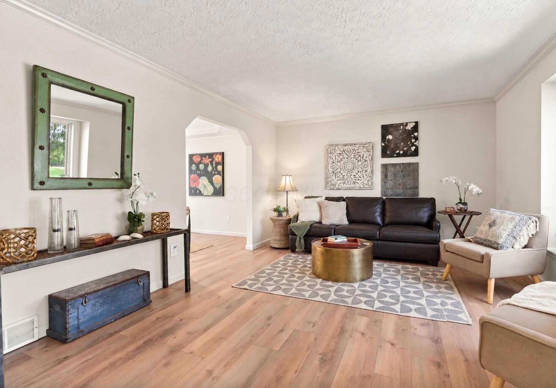 10043 Fairfax Drive Nw Property Photo 4