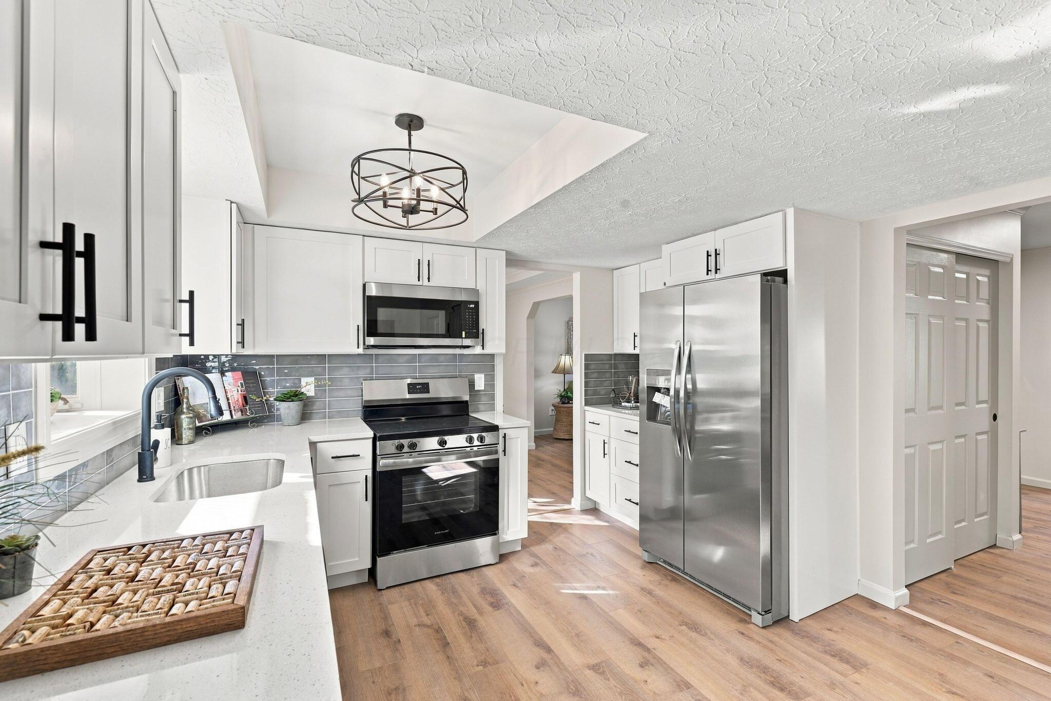10043 Fairfax Drive Nw Property Photo 11