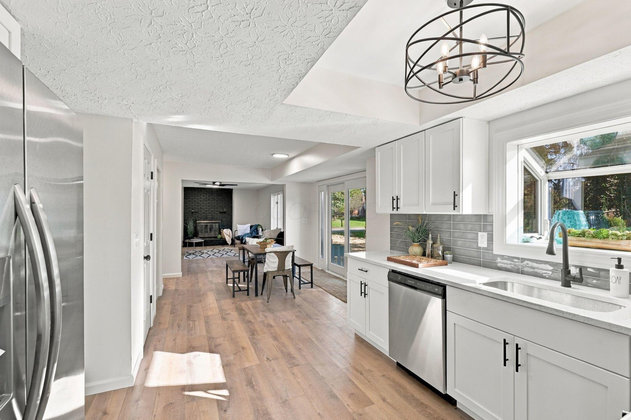 10043 Fairfax Drive Nw Property Photo 12