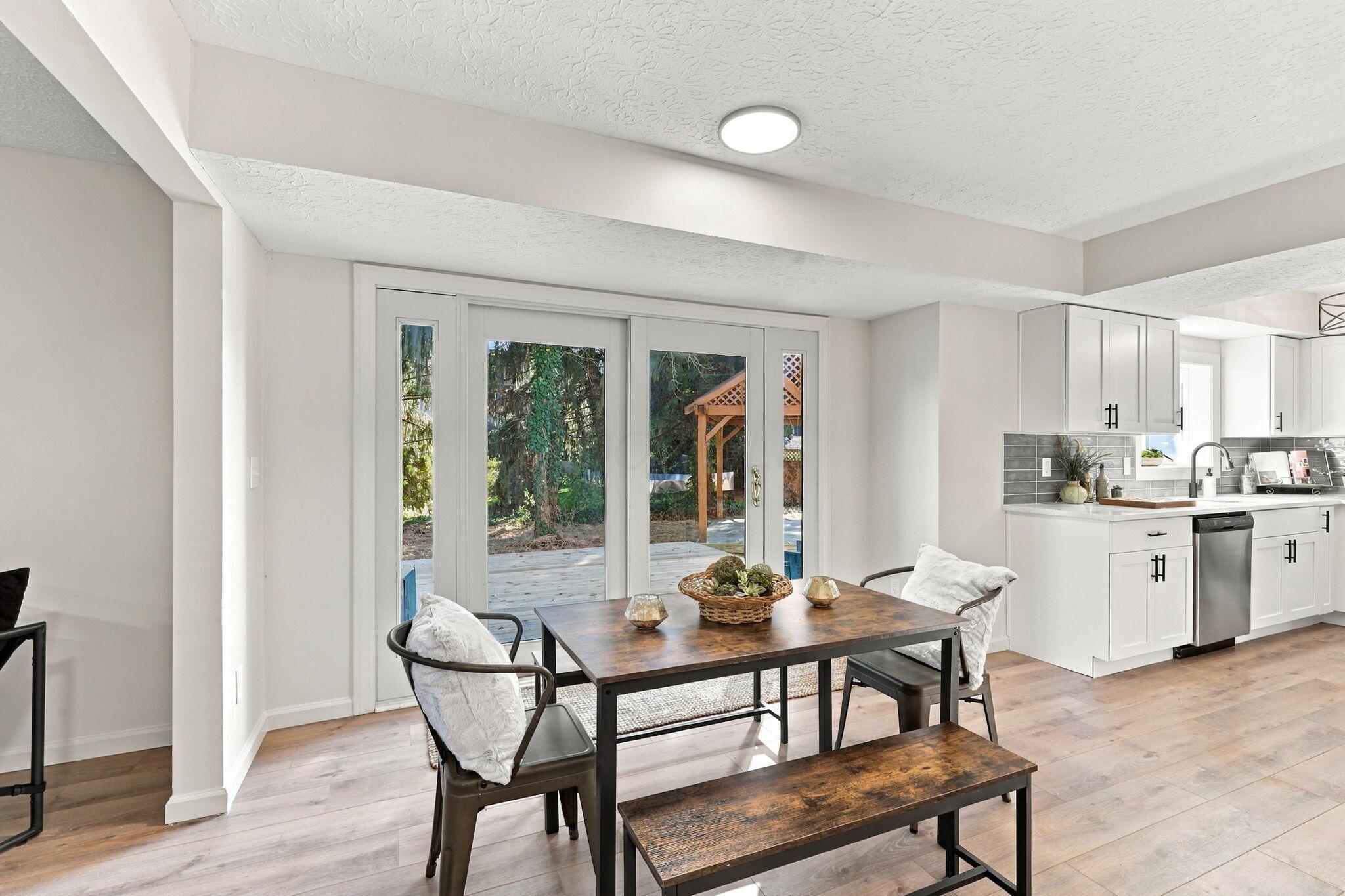 10043 Fairfax Drive Nw Property Photo 16