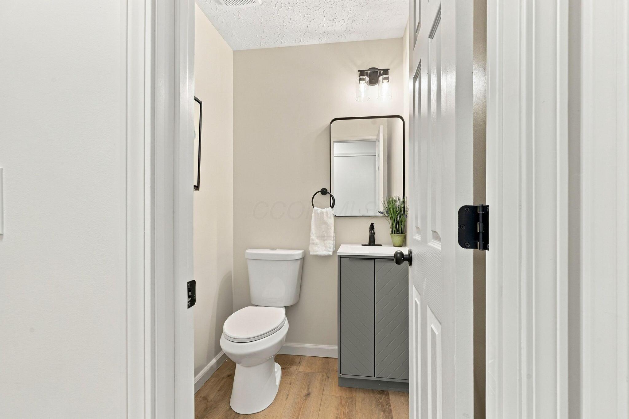 10043 Fairfax Drive Nw Property Photo 19