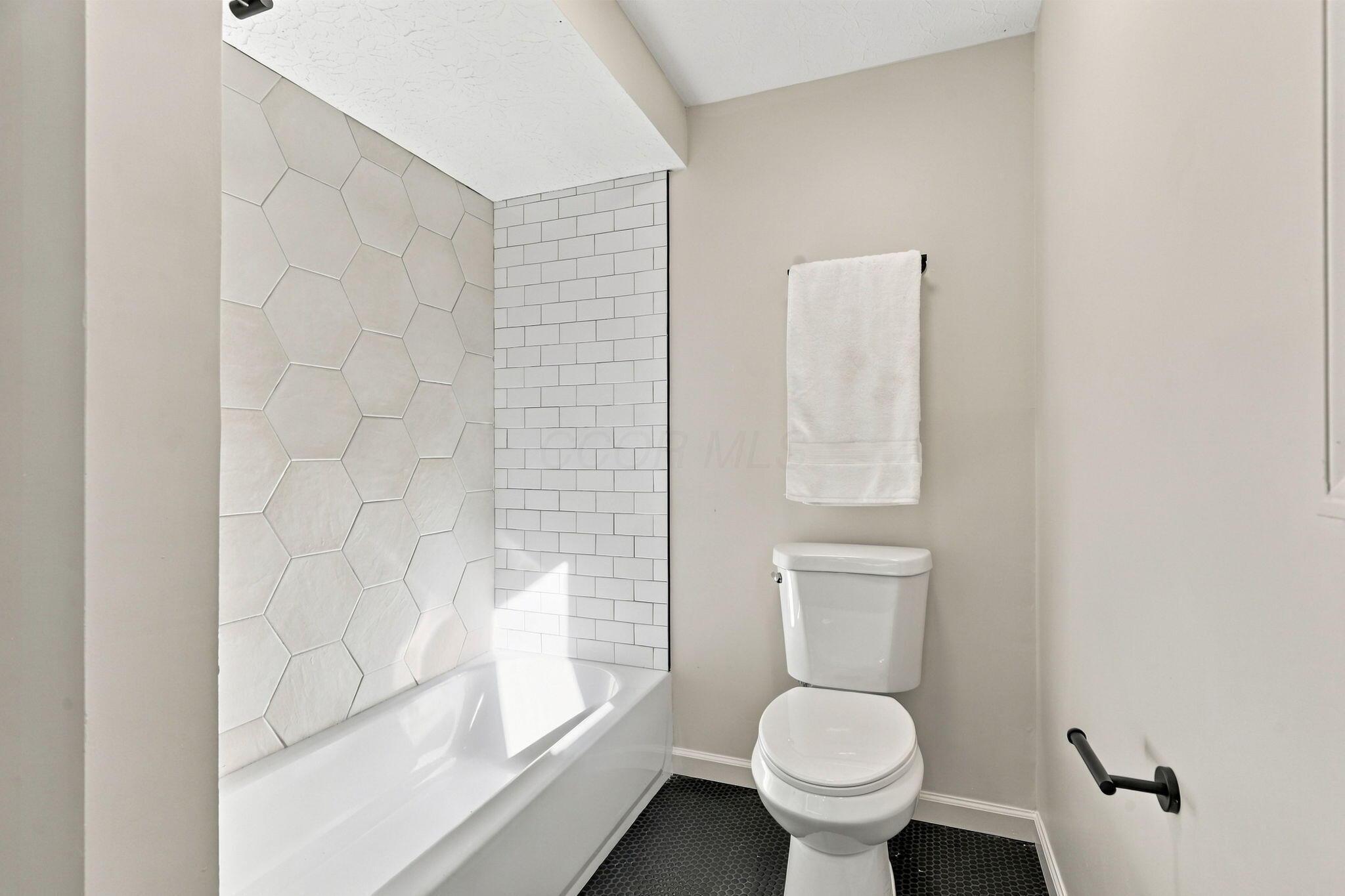 10043 Fairfax Drive Nw Property Photo 39