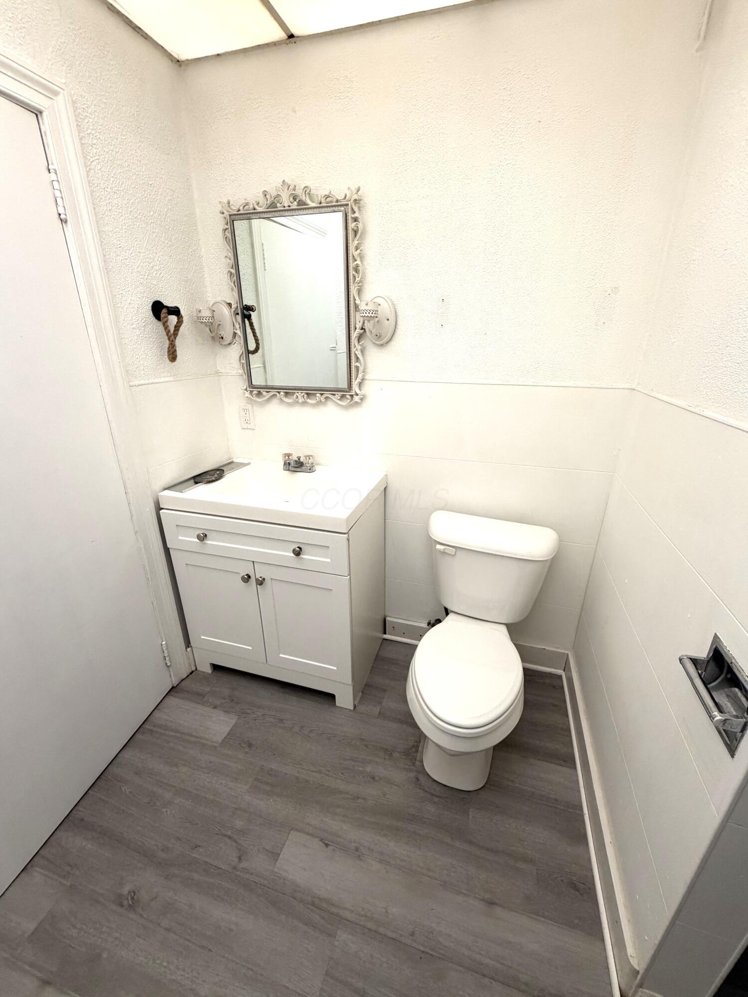 231 Lakeview Drive Property Photo 15