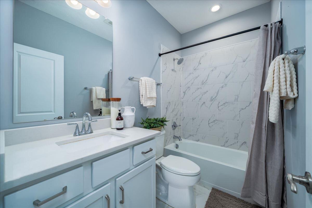 1621 E Waterside Drive Property Photo 25