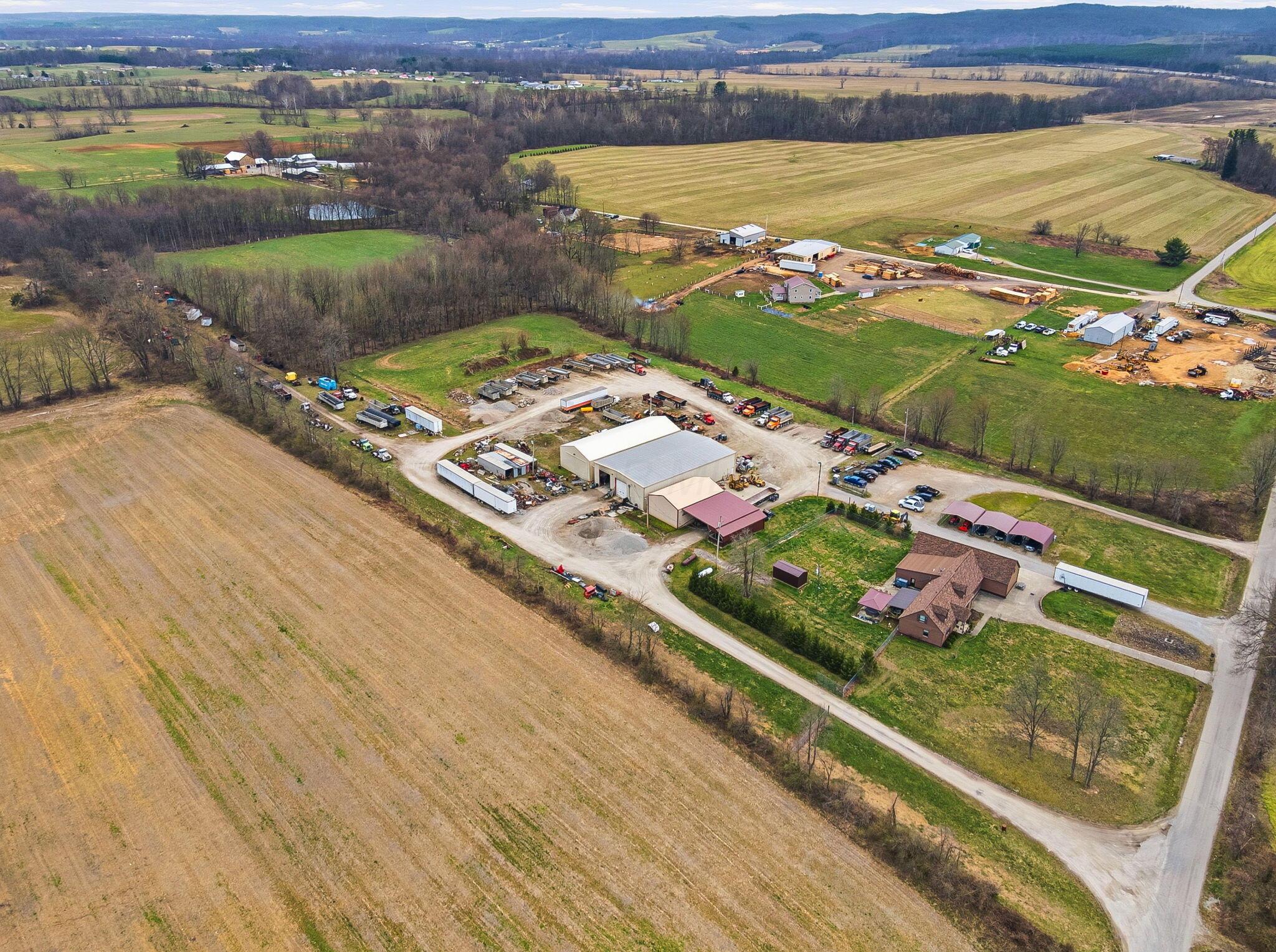 1040 Straight Creek Road Property Photo 14