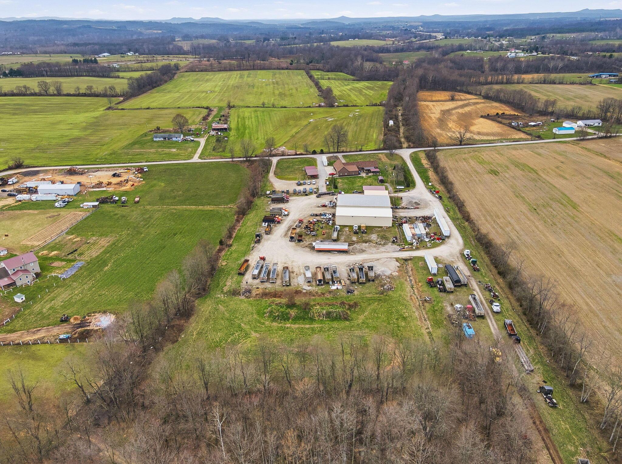 1040 Straight Creek Road Property Photo 17