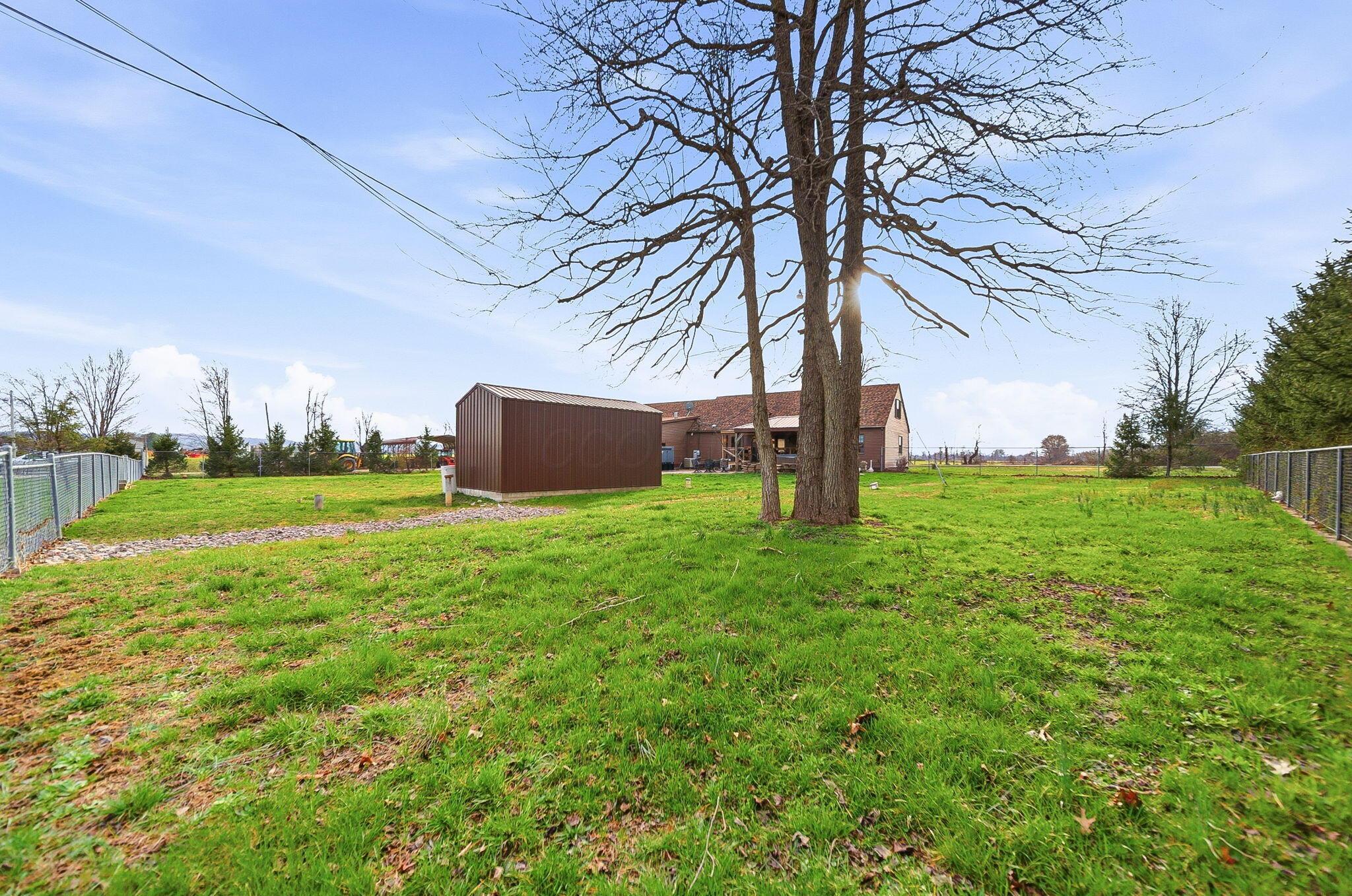 1040 Straight Creek Road Property Photo 43
