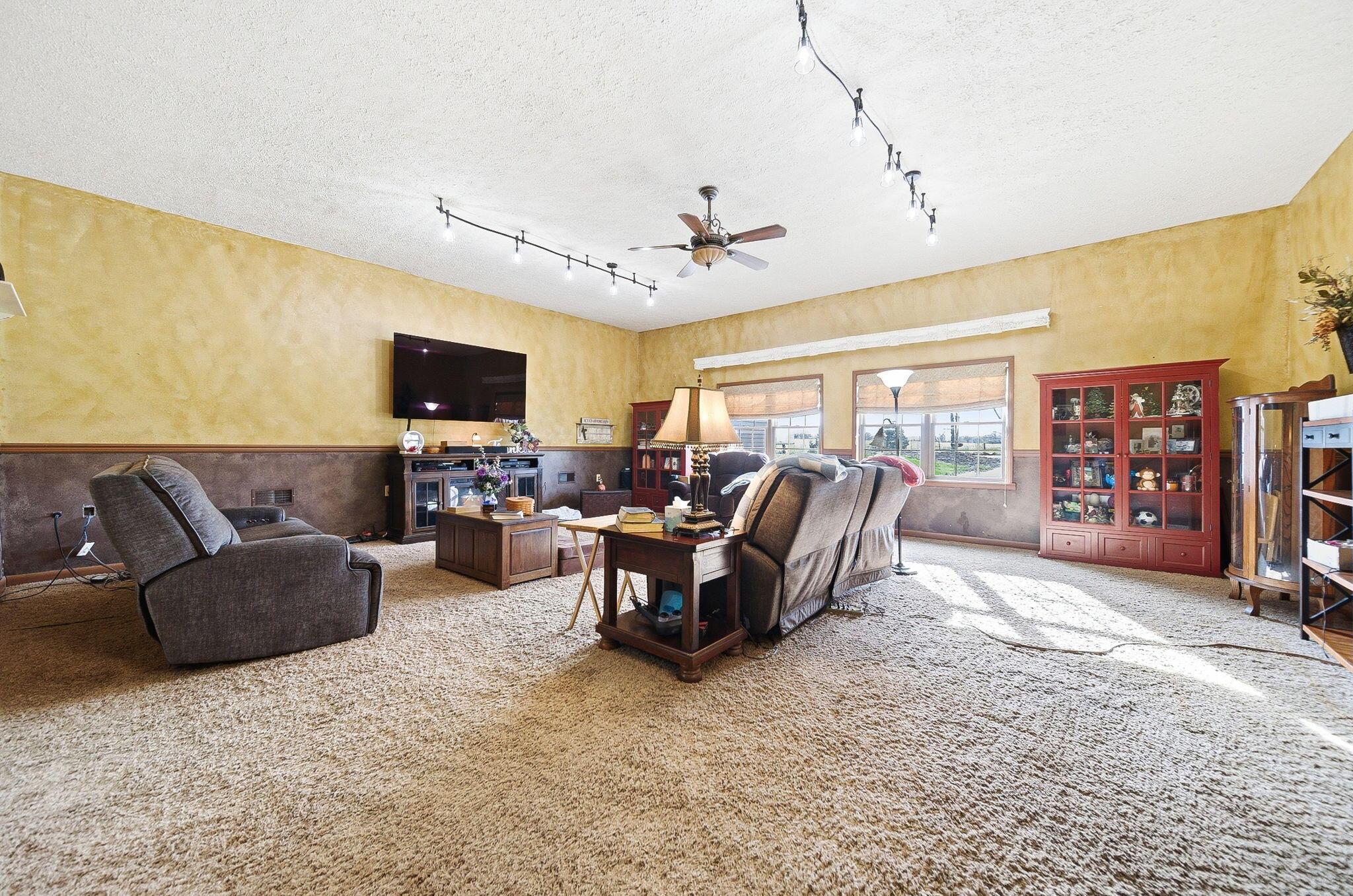 1040 Straight Creek Road Property Photo 102