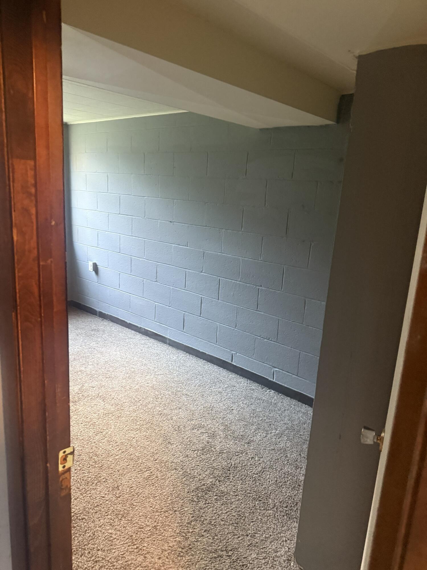 25 S Gamble Street Property Photo 3
