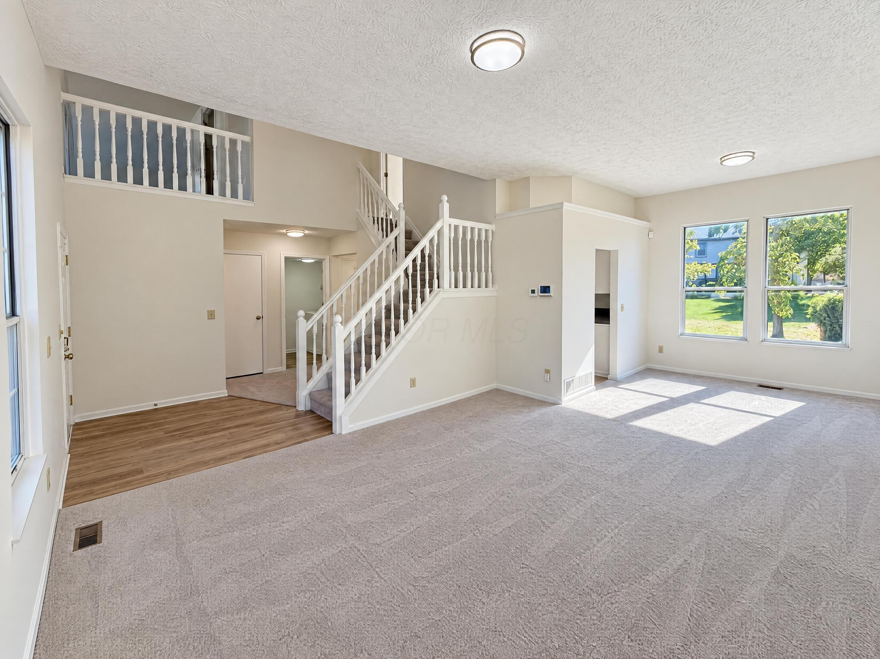 5640 Boulder Crest Street Property Photo 4