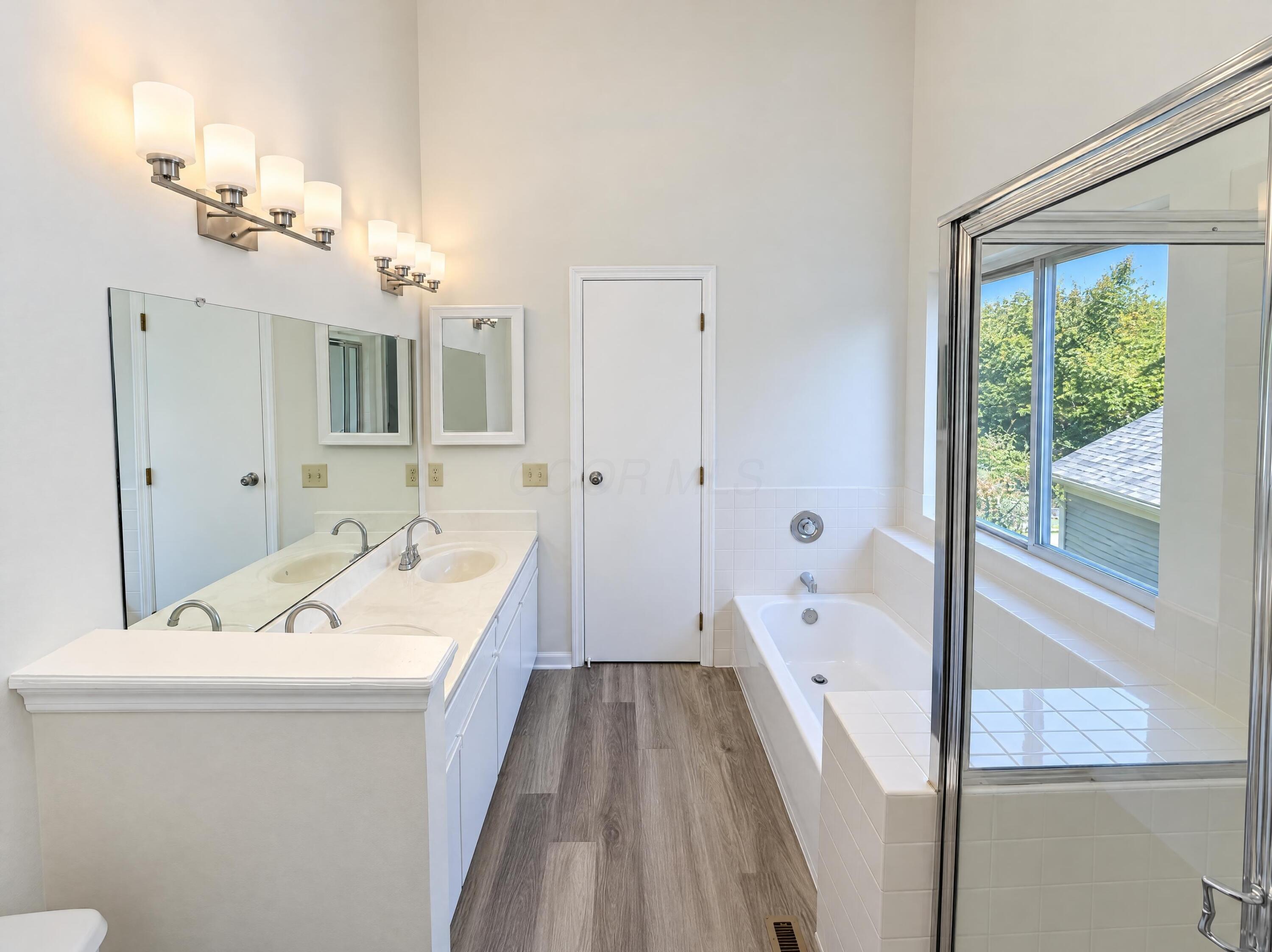5640 Boulder Crest Street Property Photo 12