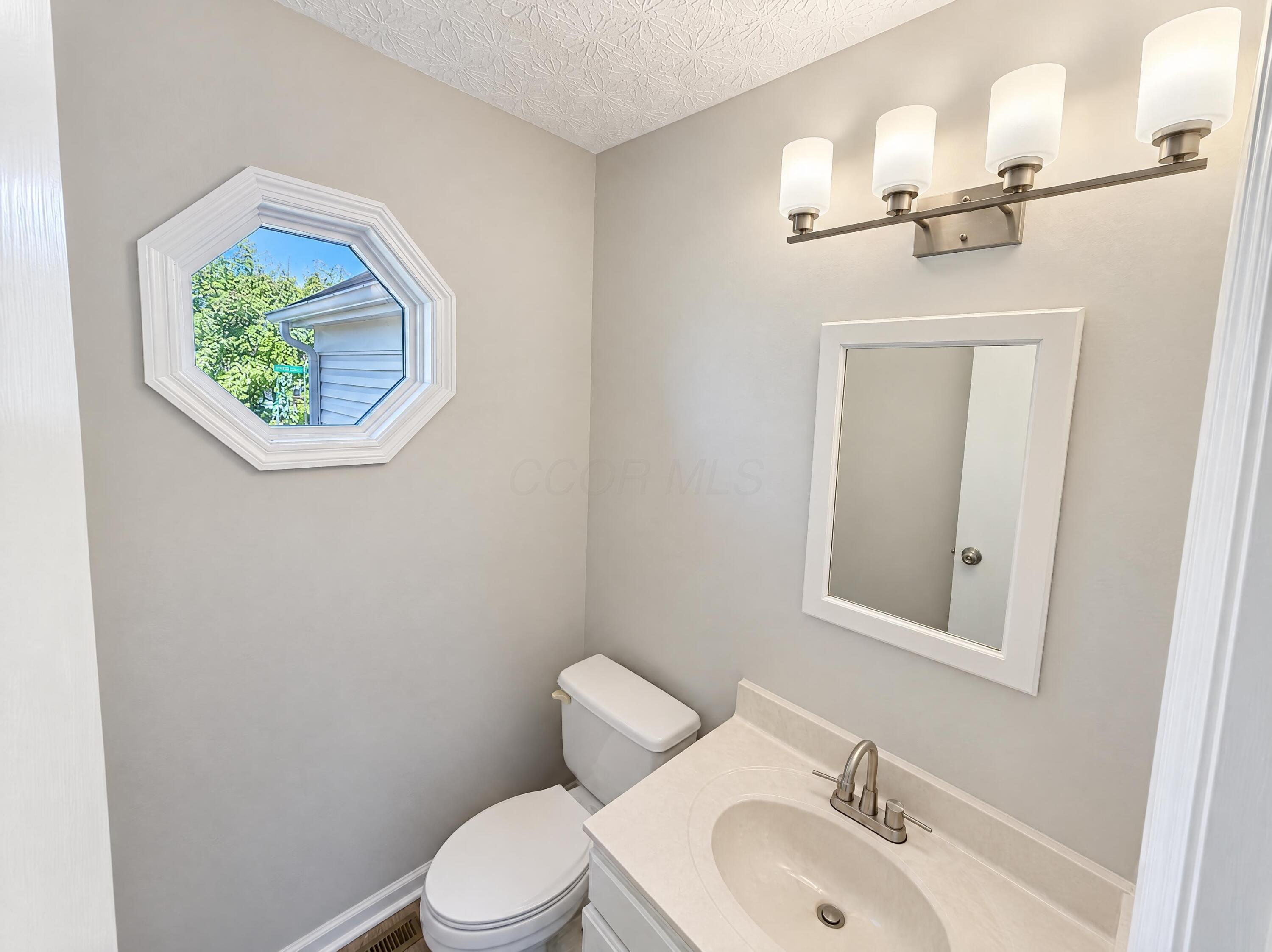 5640 Boulder Crest Street Property Photo 16