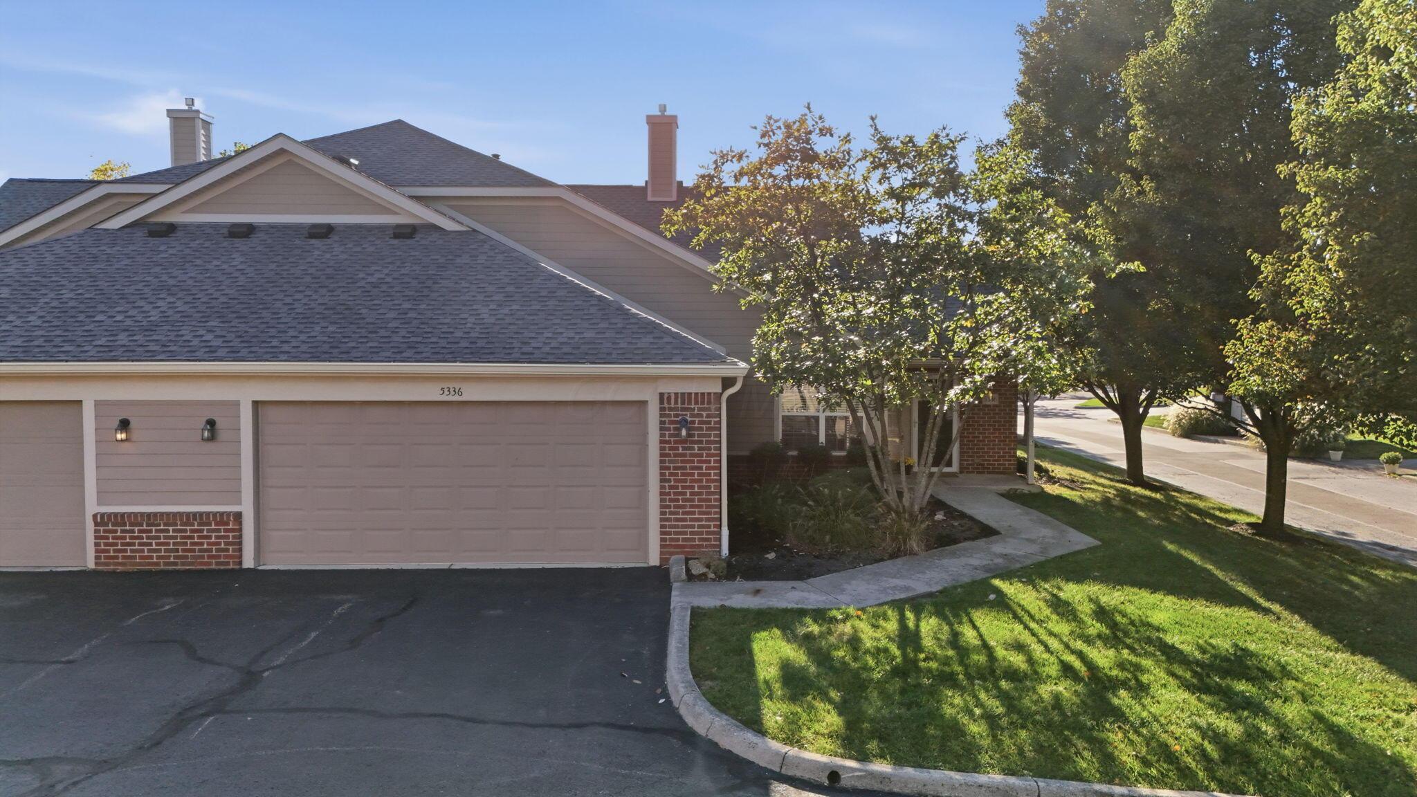 5336 Nottinghamshire Lane Property Photo 1