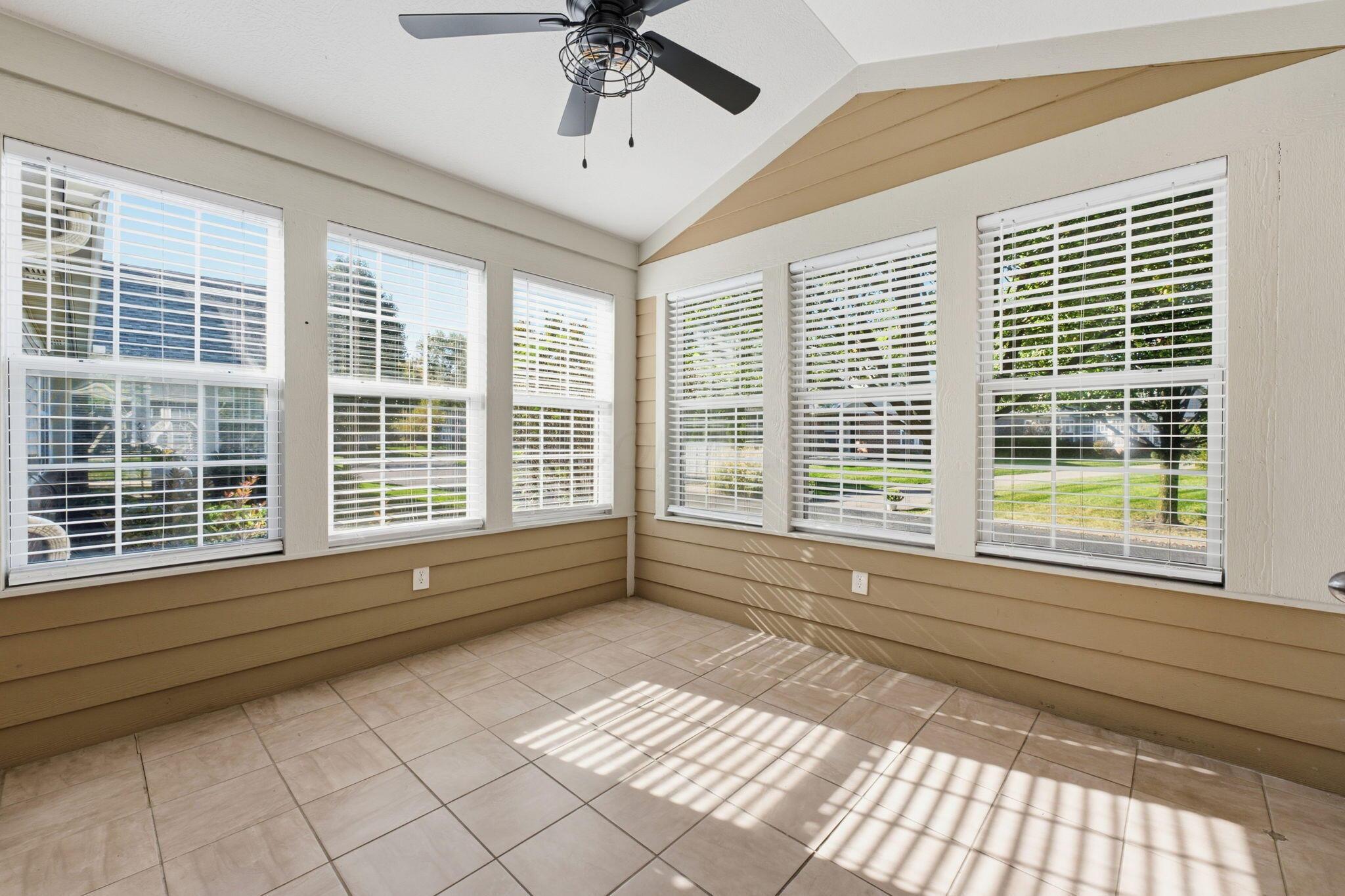 5336 Nottinghamshire Lane Property Photo 7