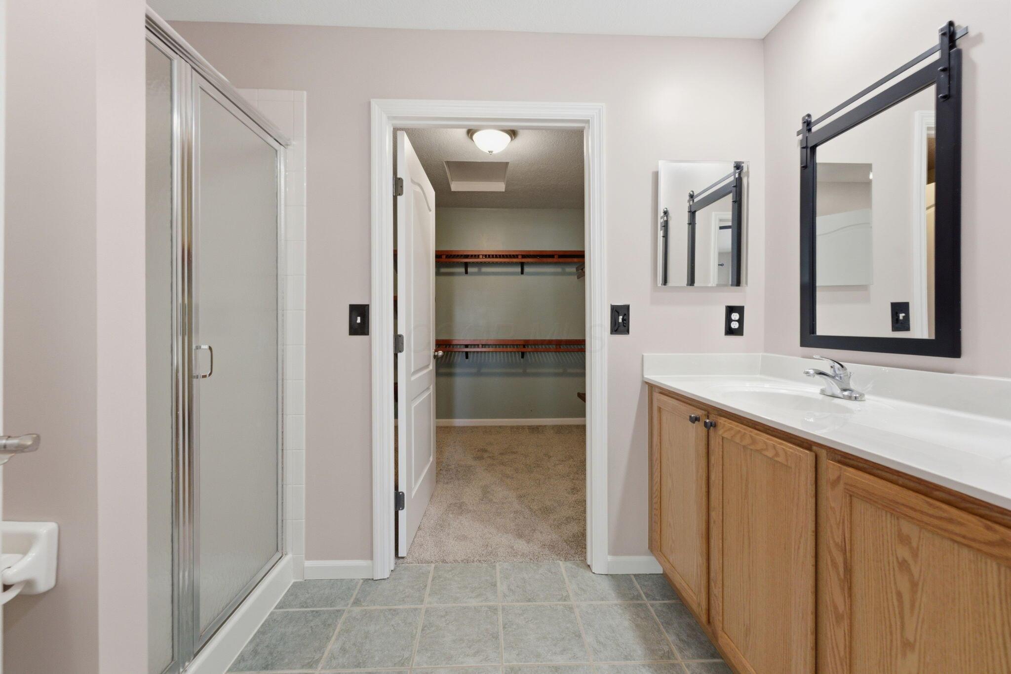 5336 Nottinghamshire Lane Property Photo 16