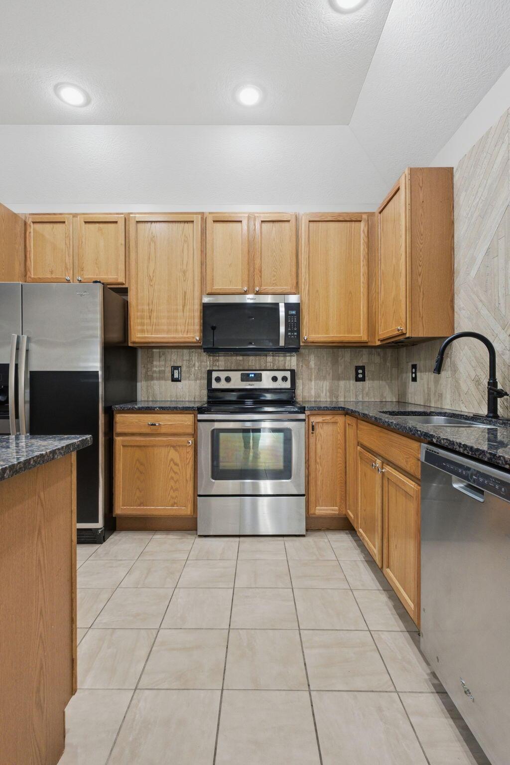 5336 Nottinghamshire Lane Property Photo 34