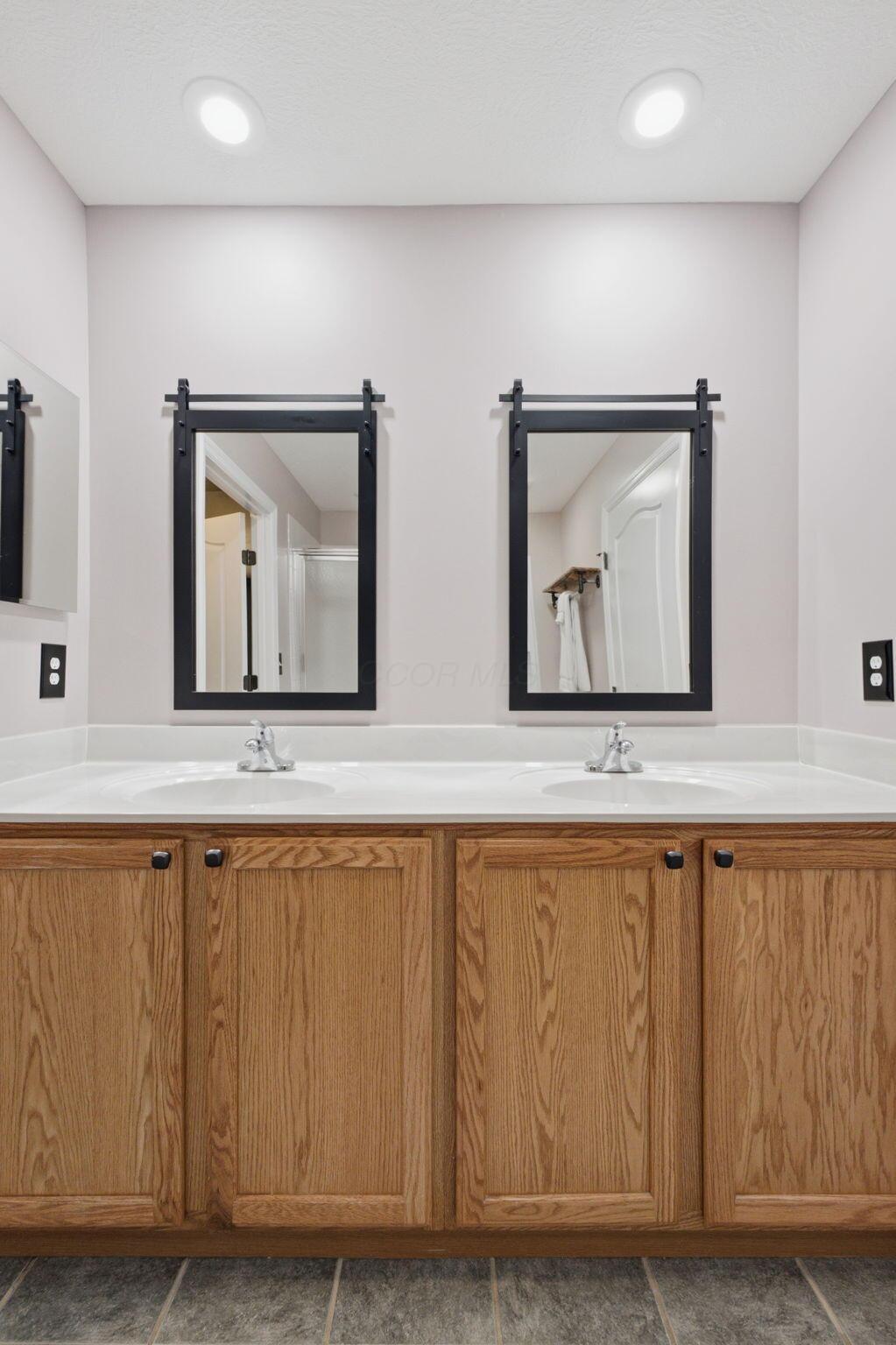 5336 Nottinghamshire Lane Property Photo 48