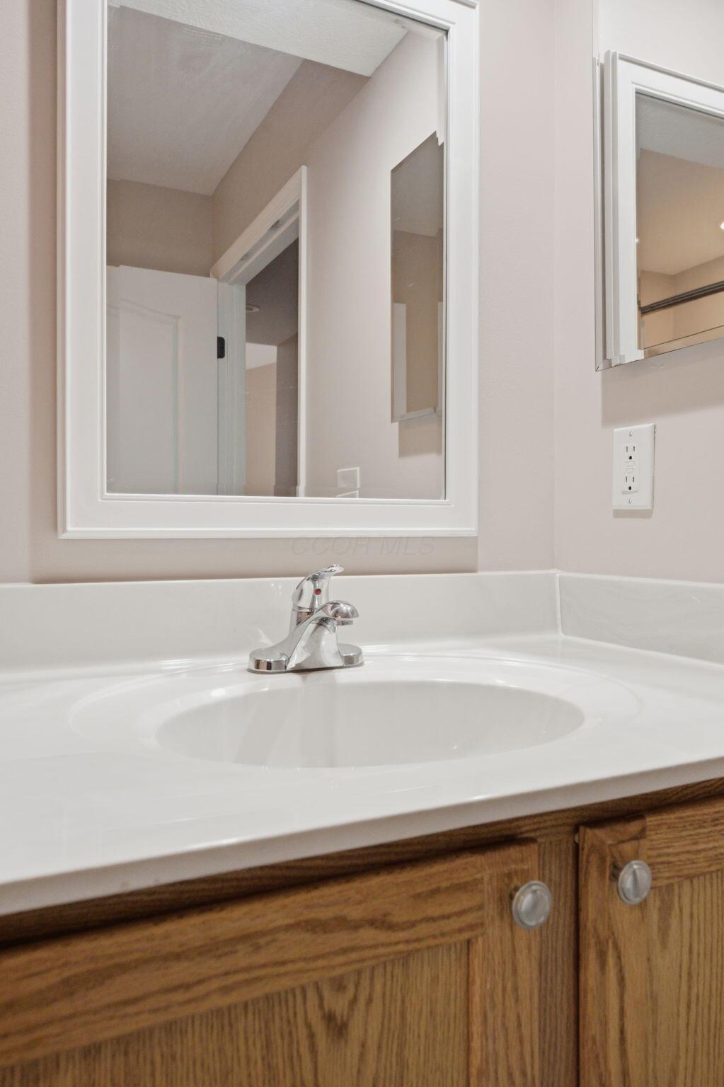 5336 Nottinghamshire Lane Property Photo 51