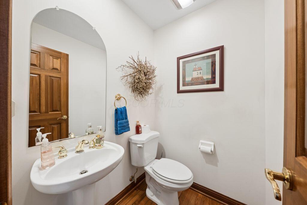 4805 Canterwood Court Property Photo 27