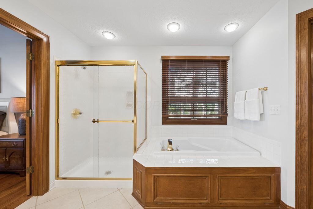 4805 Canterwood Court Property Photo 32