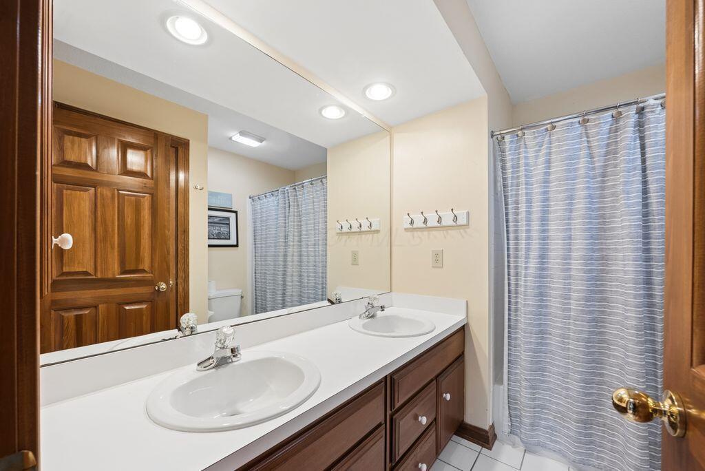 4805 Canterwood Court Property Photo 43