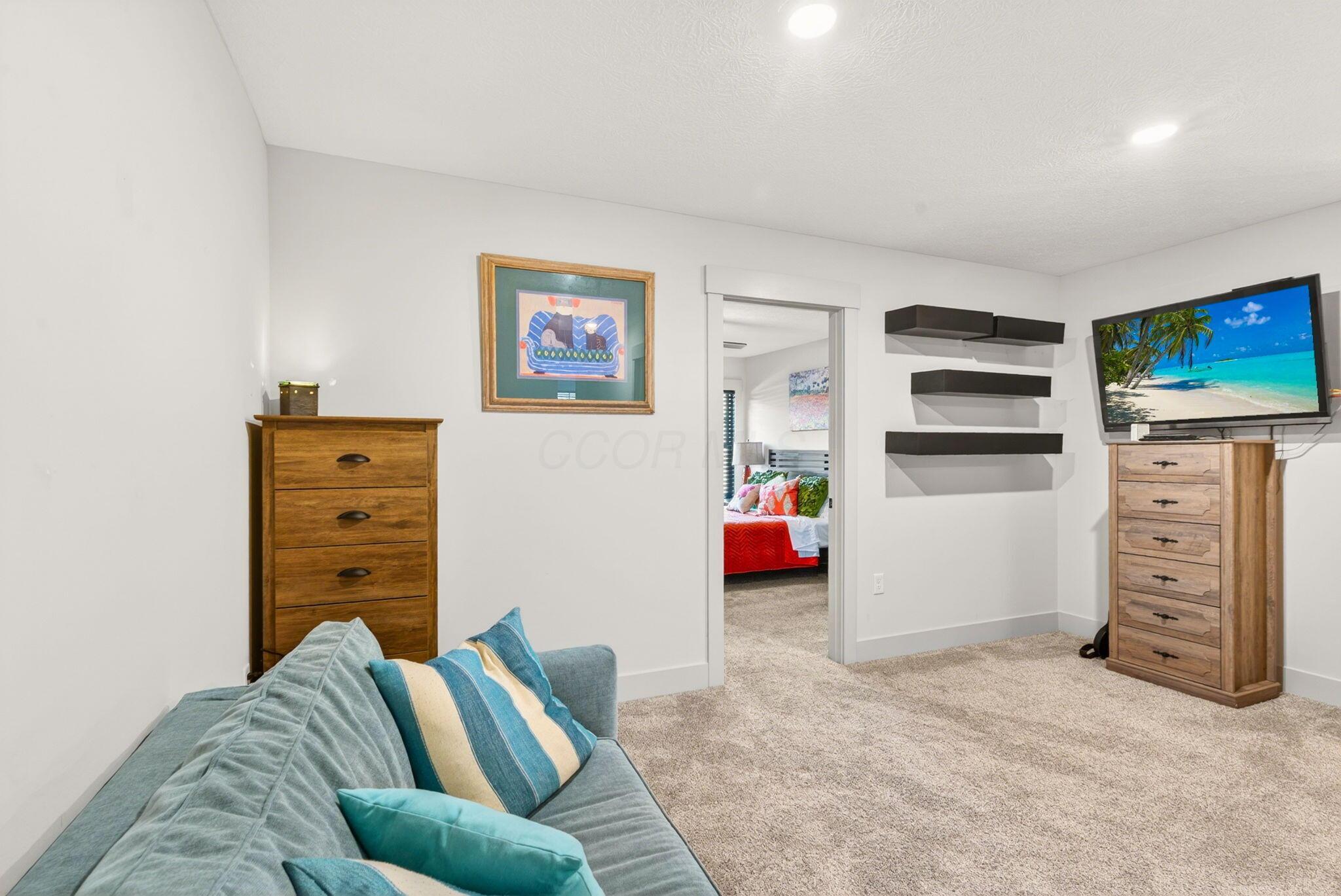 36 N Clinton Street Property Photo 45