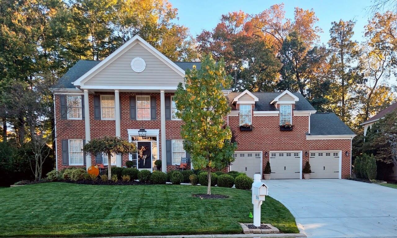 5544 Lake Shore Avenue Property Photo 1
