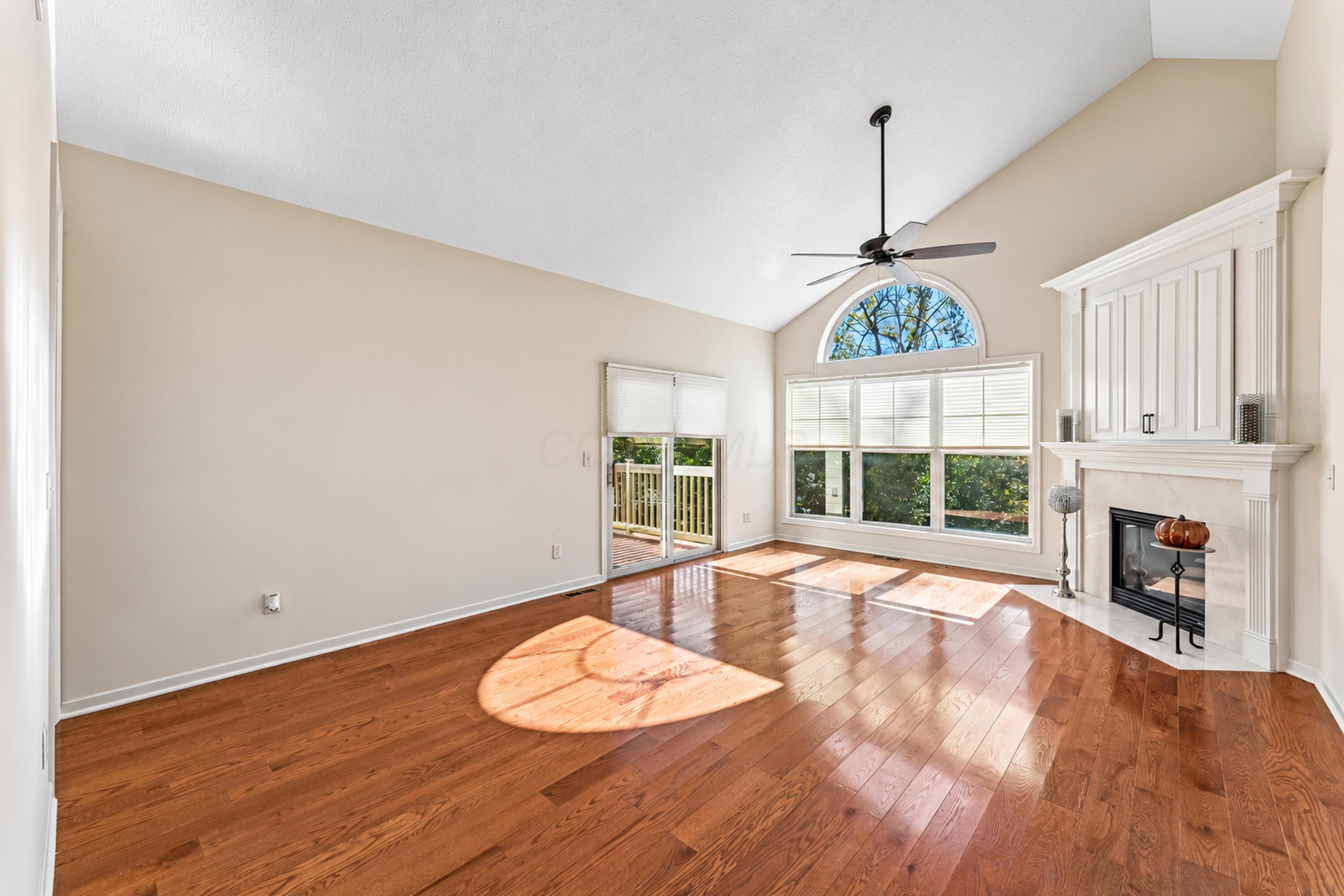 1119 Cross Creeks Ridge Property Photo 5