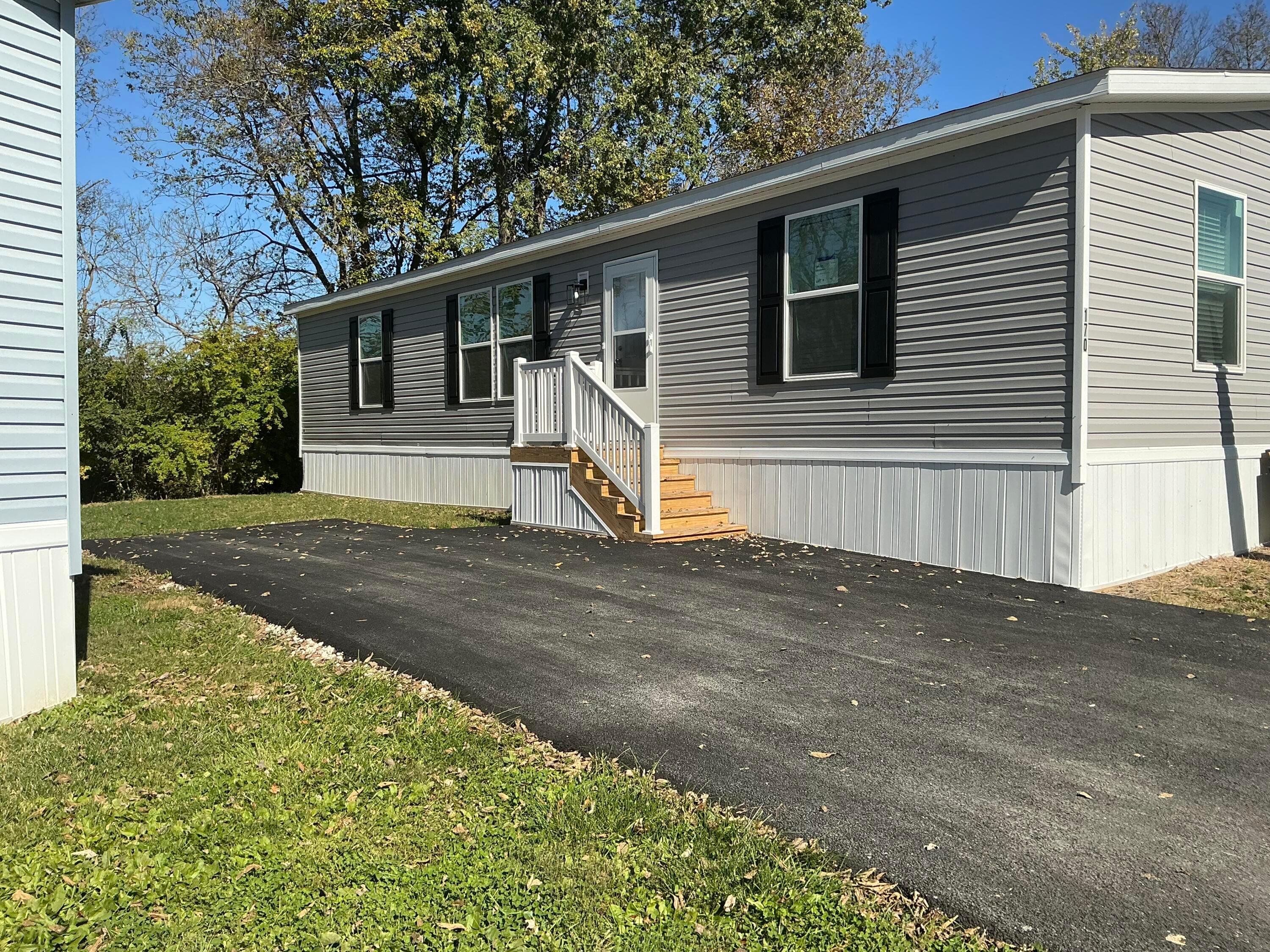 8565 Smith-calhoun Road, 170 Property Photo 1