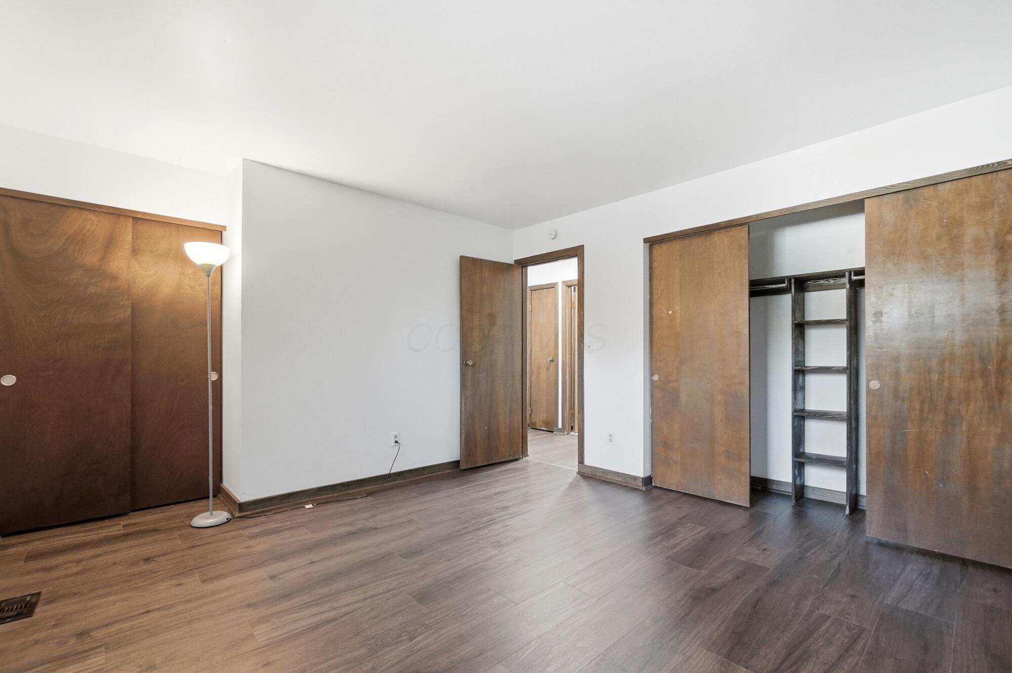 3285-3287 Delburn Avenue Property Photo 25