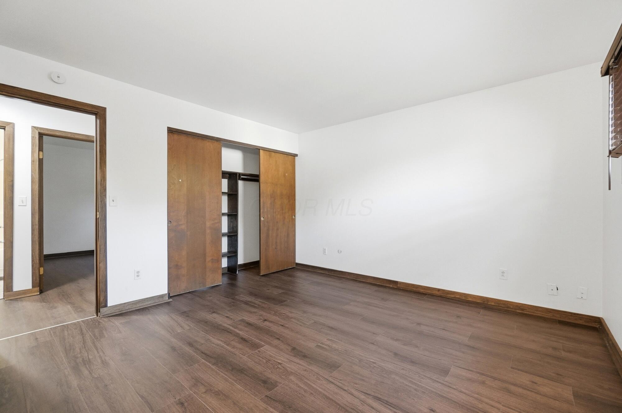 3285-3287 Delburn Avenue Property Photo 26