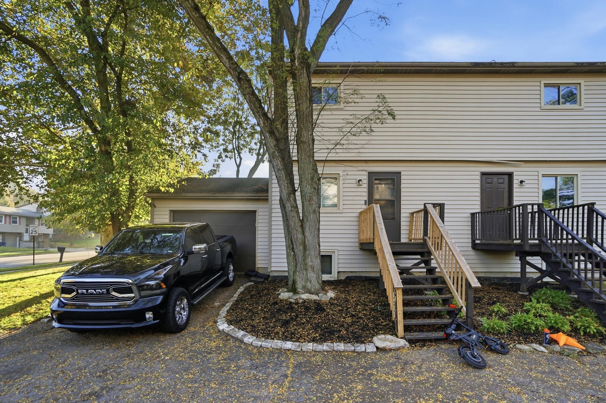 3285-3287 Delburn Avenue Property Photo 38