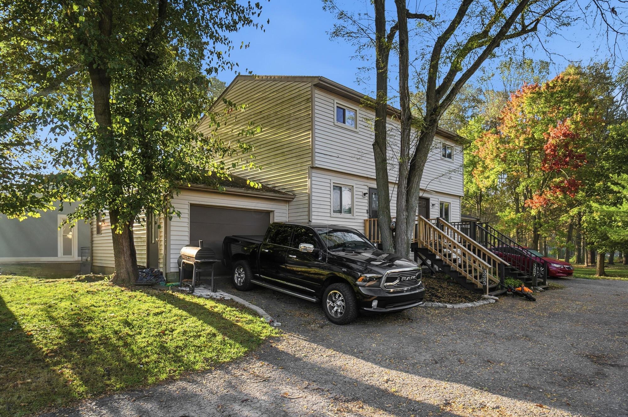 3285-3287 Delburn Avenue Property Photo 40