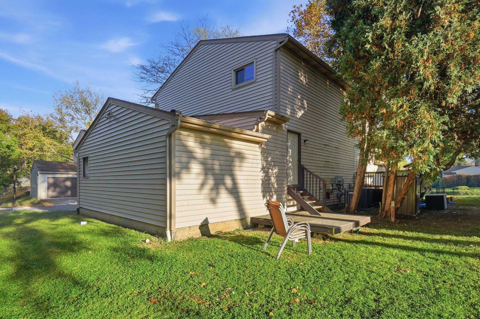 3285-3287 Delburn Avenue Property Photo 43