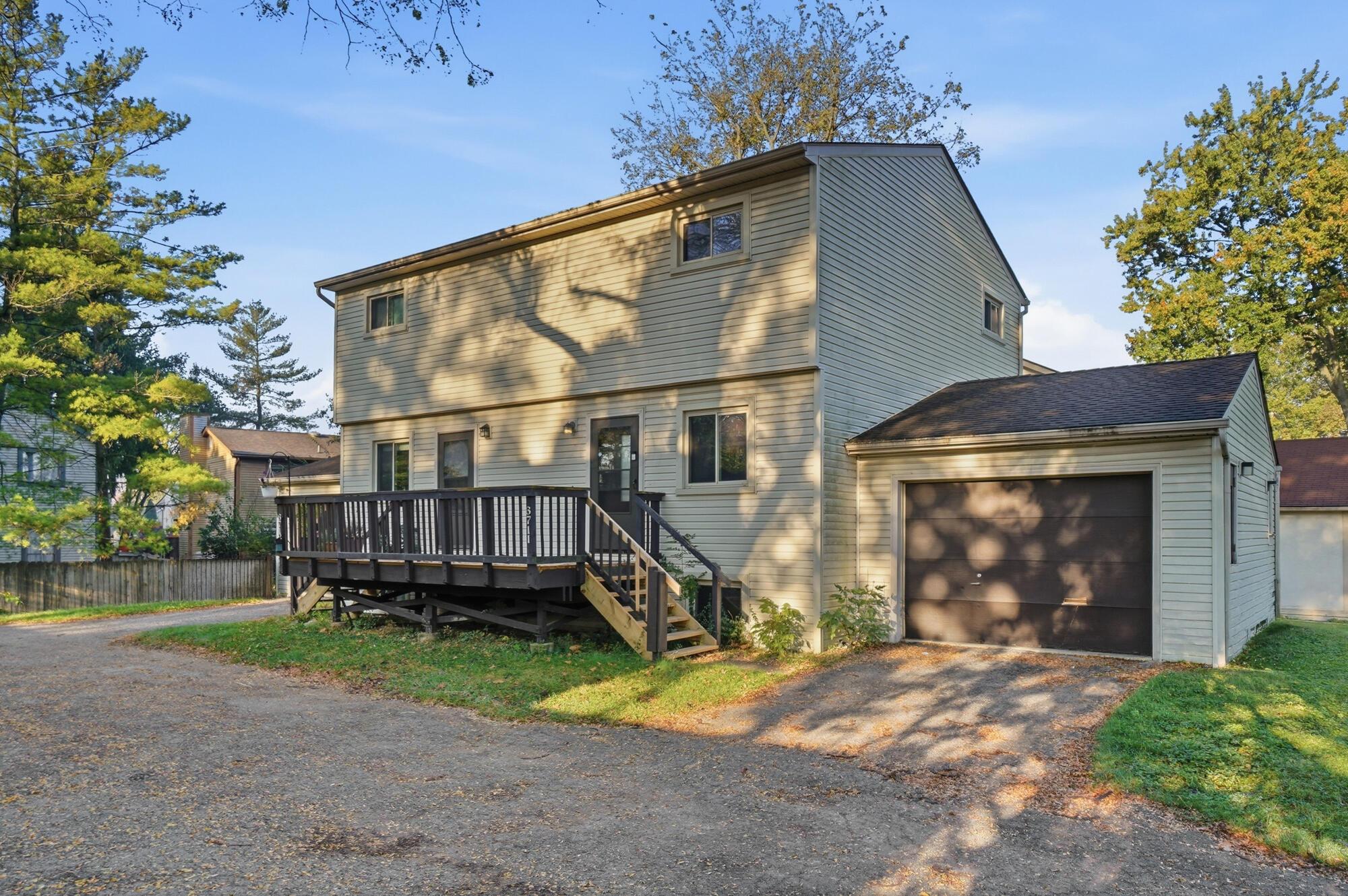 6711-6713 Welland Street Property Photo 6