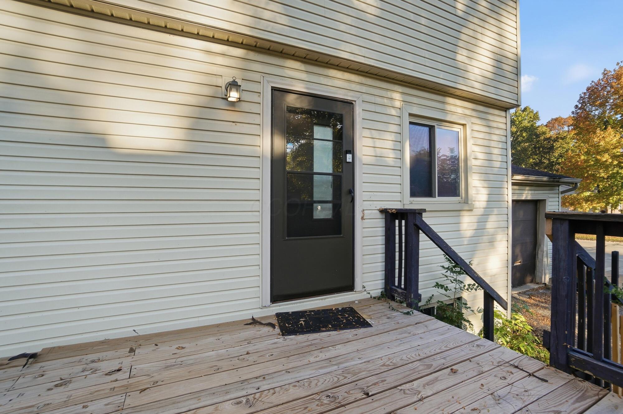 6711-6713 Welland Street Property Photo 8