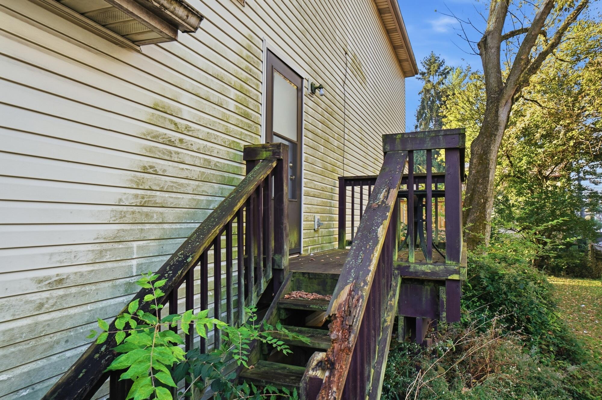 6711-6713 Welland Street Property Photo 11