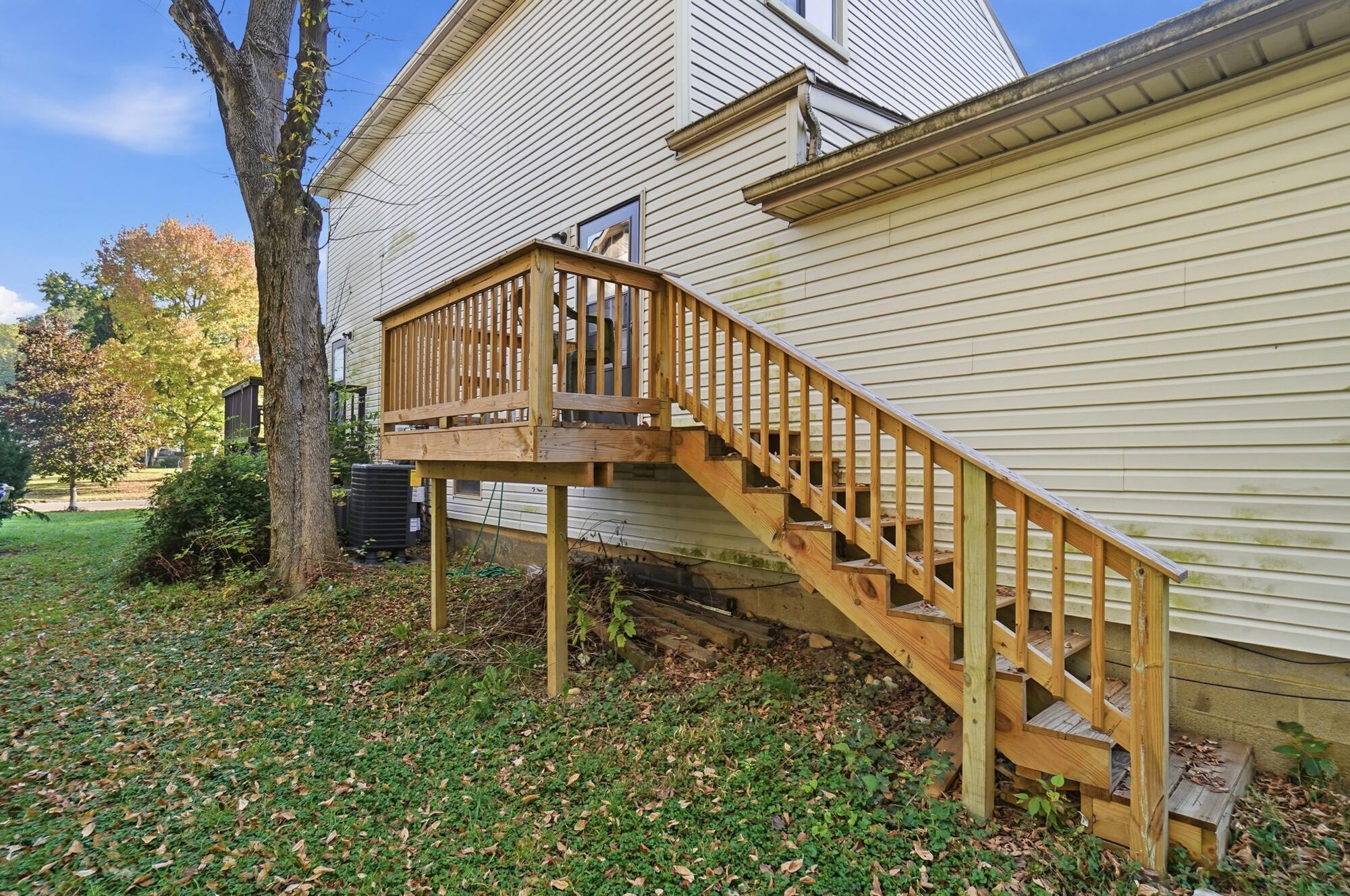 6711-6713 Welland Street Property Photo 13