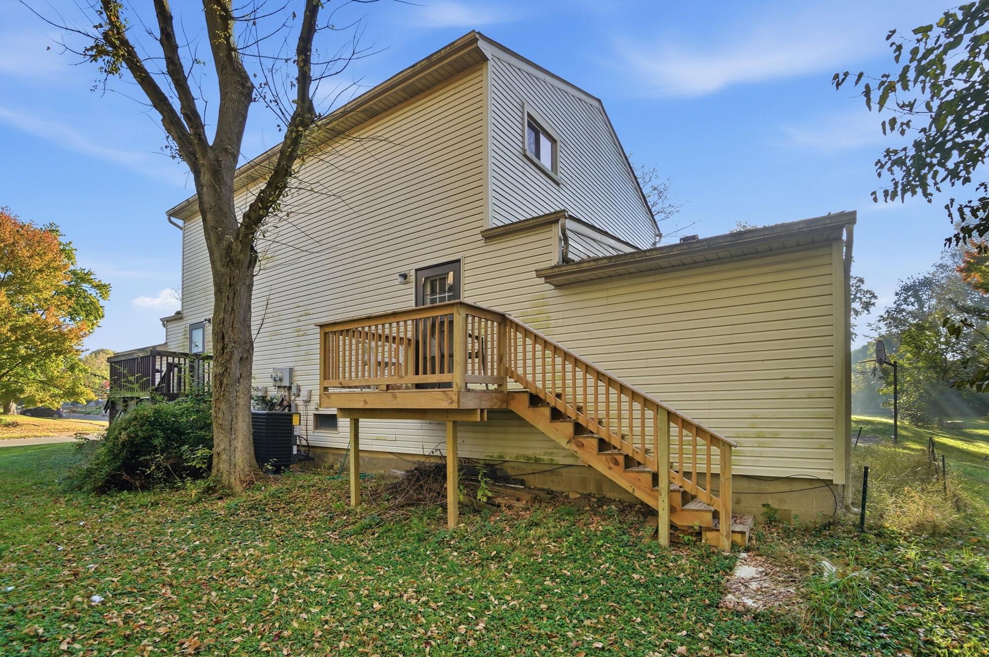 6711-6713 Welland Street Property Photo 14