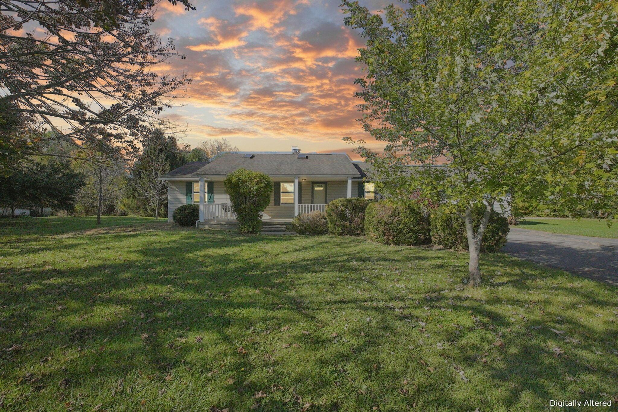 7909 Currier Road Property Photo 1