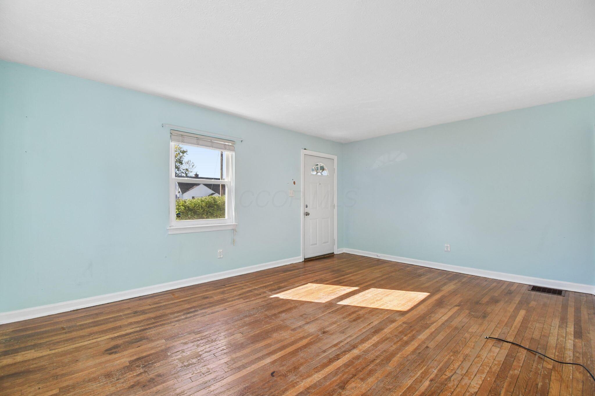 814 E Brighton Road Property Photo 8
