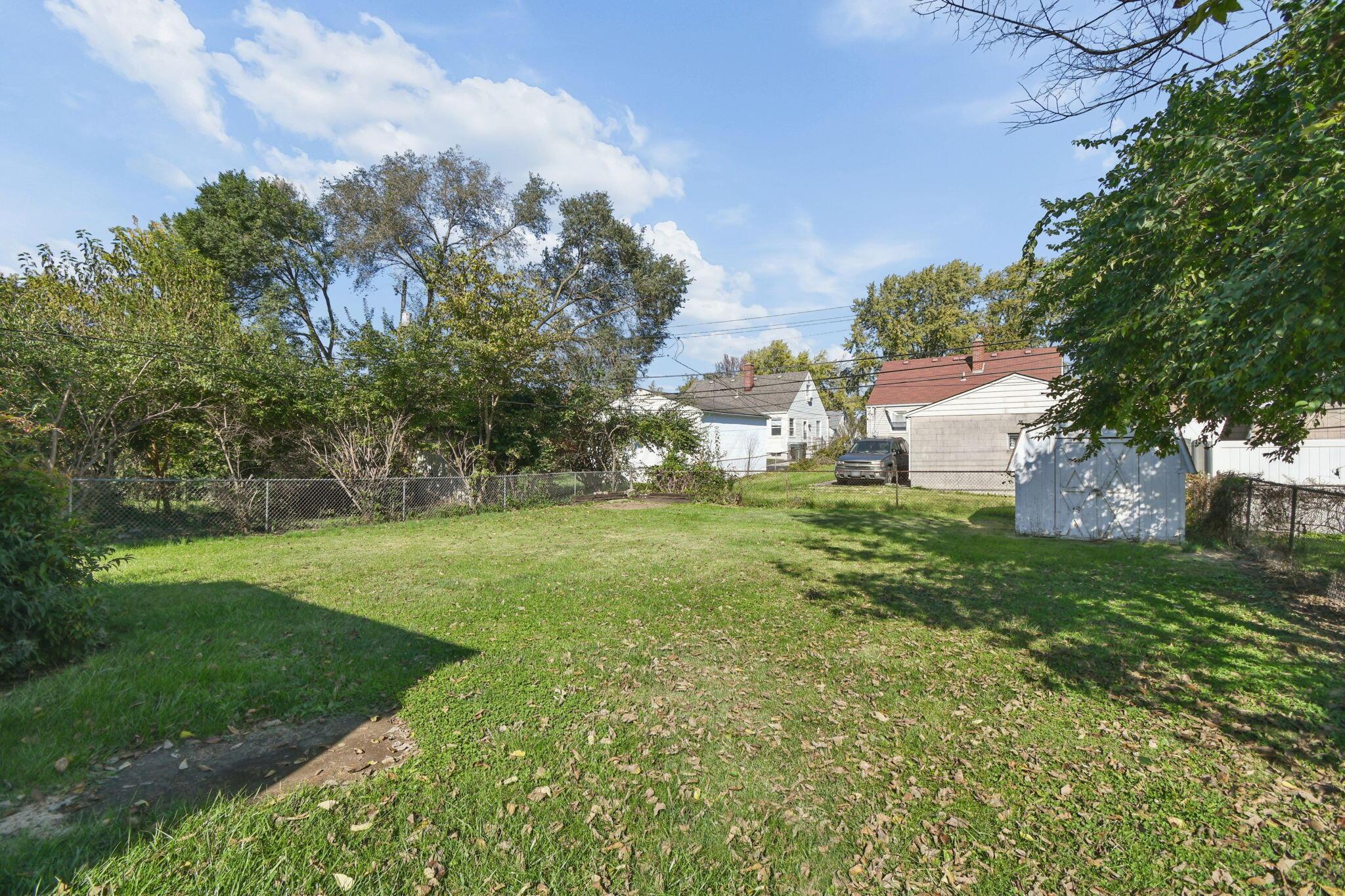 814 E Brighton Road Property Photo 28