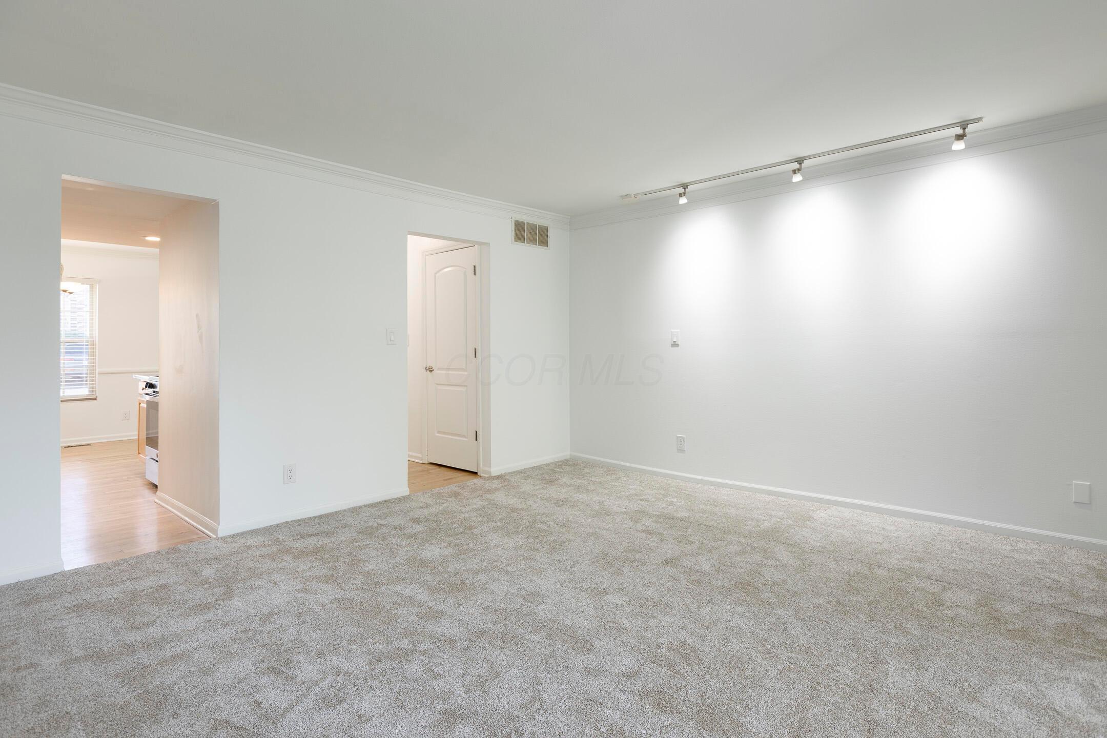 2599 Scioto View Lane Property Photo 12