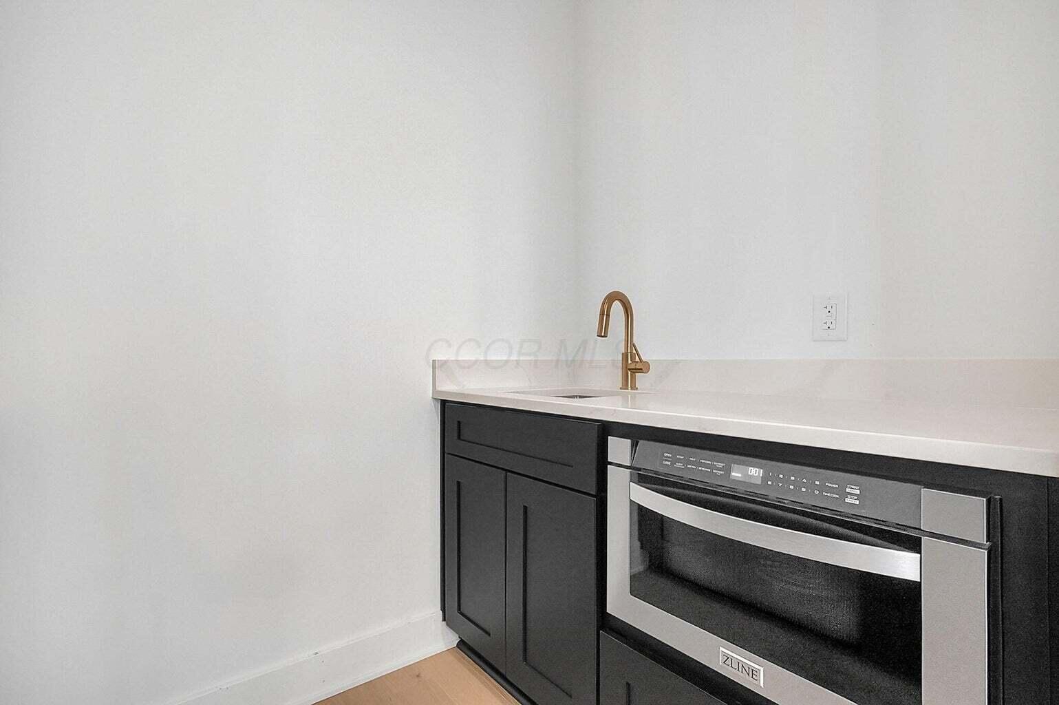 1242 Oxley Road Property Photo 13