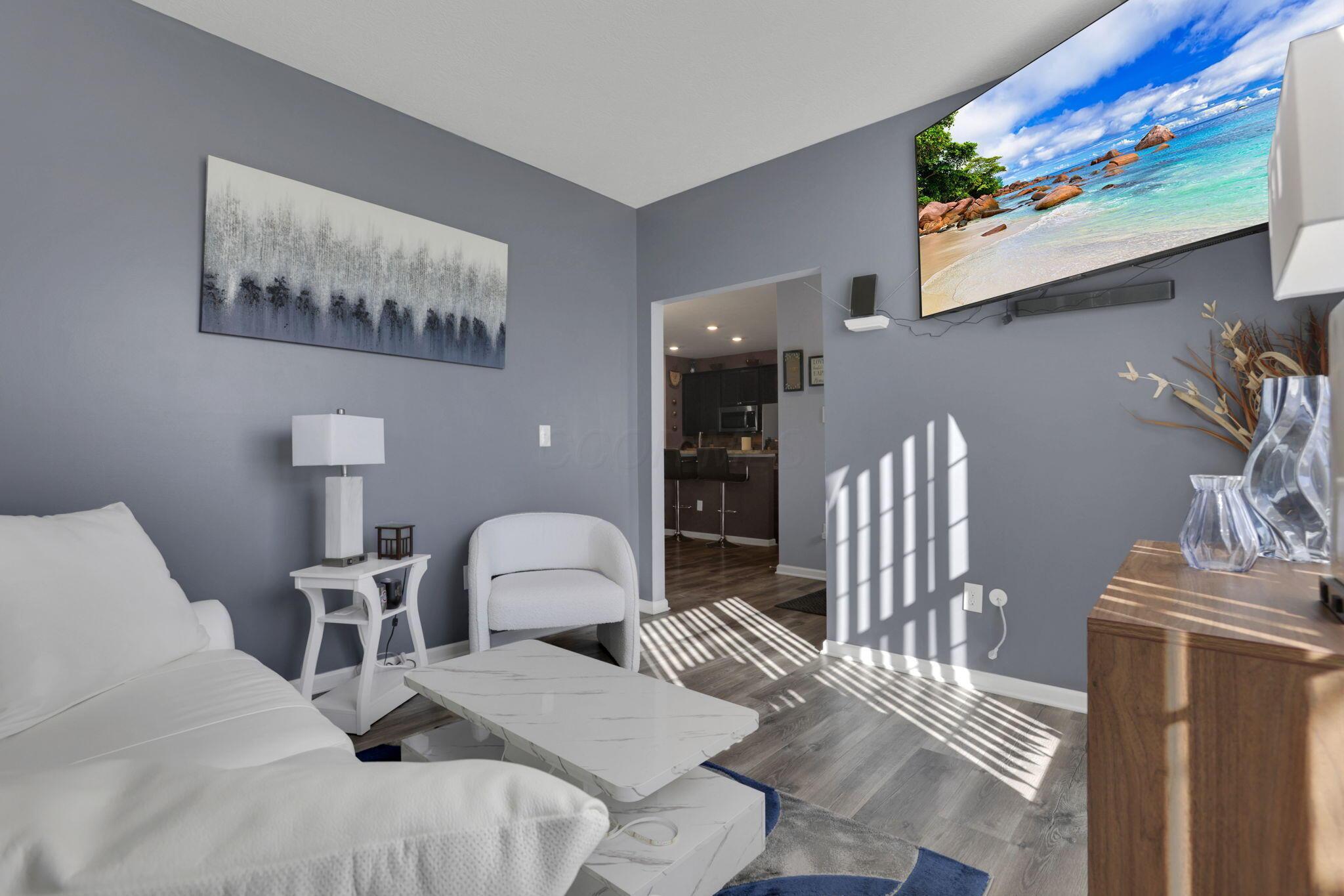 5412 Rohden Drive Property Photo 4