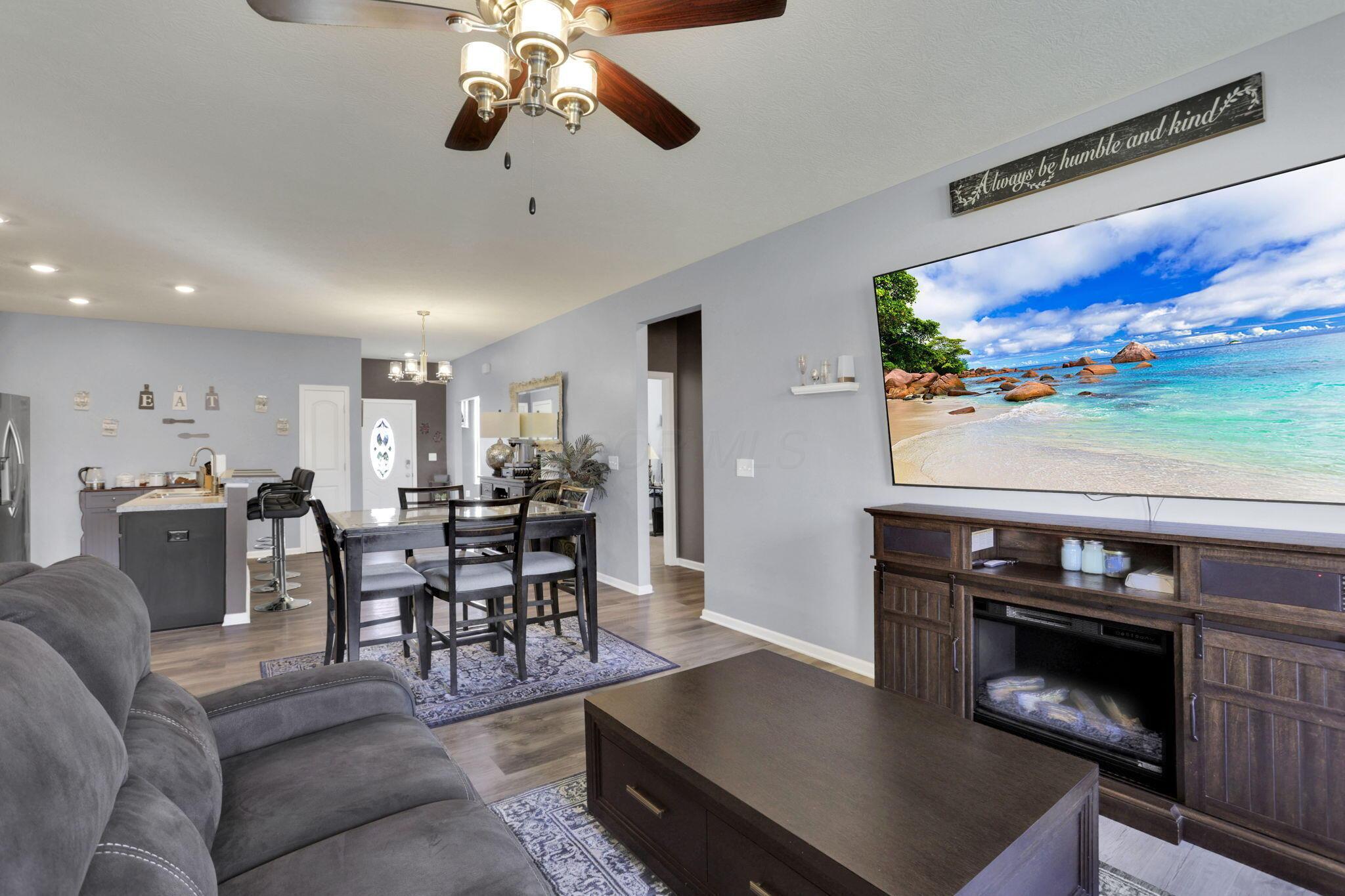 5412 Rohden Drive Property Photo 14