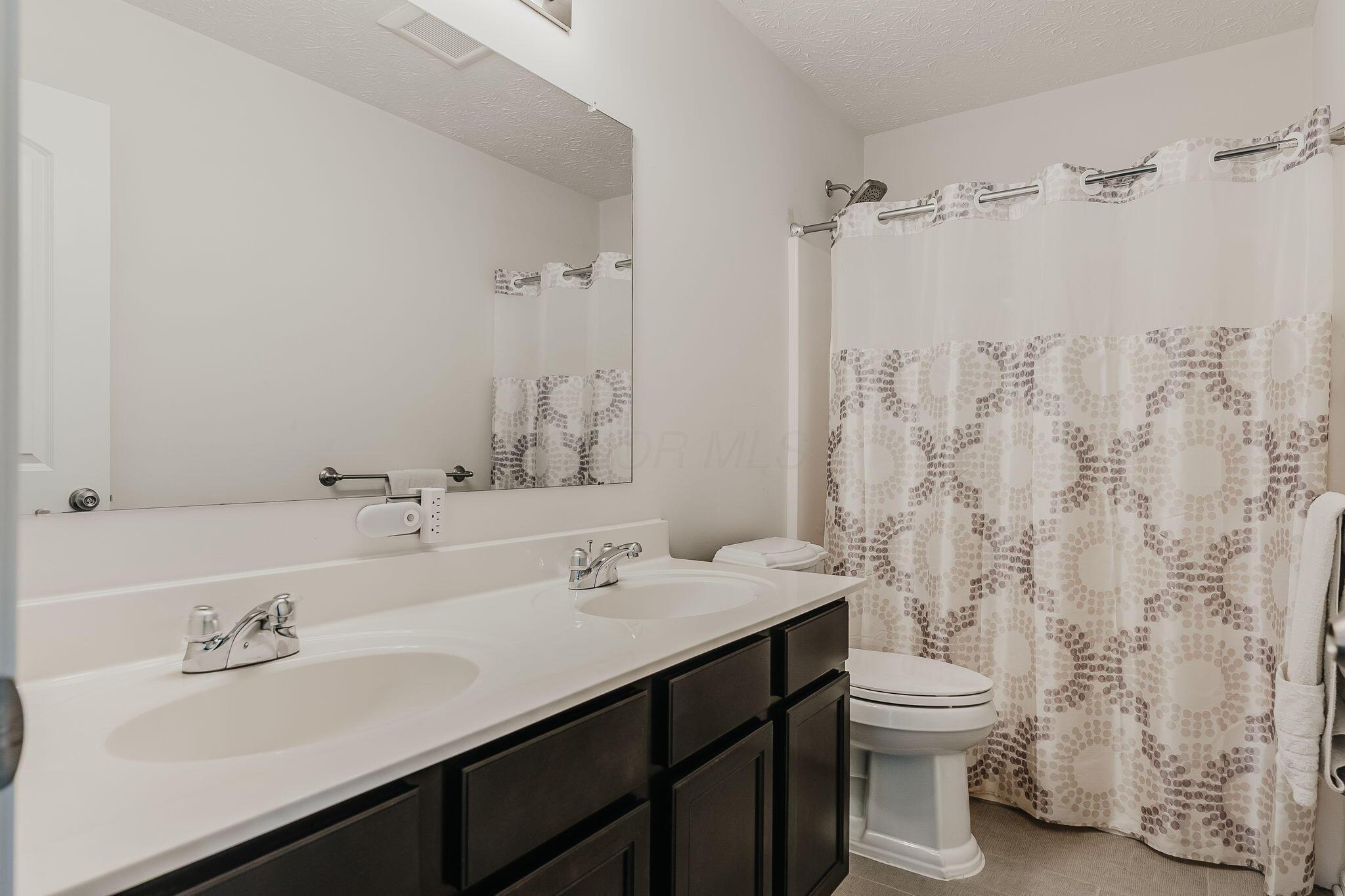 5947 Fultonham Drive Property Photo 17