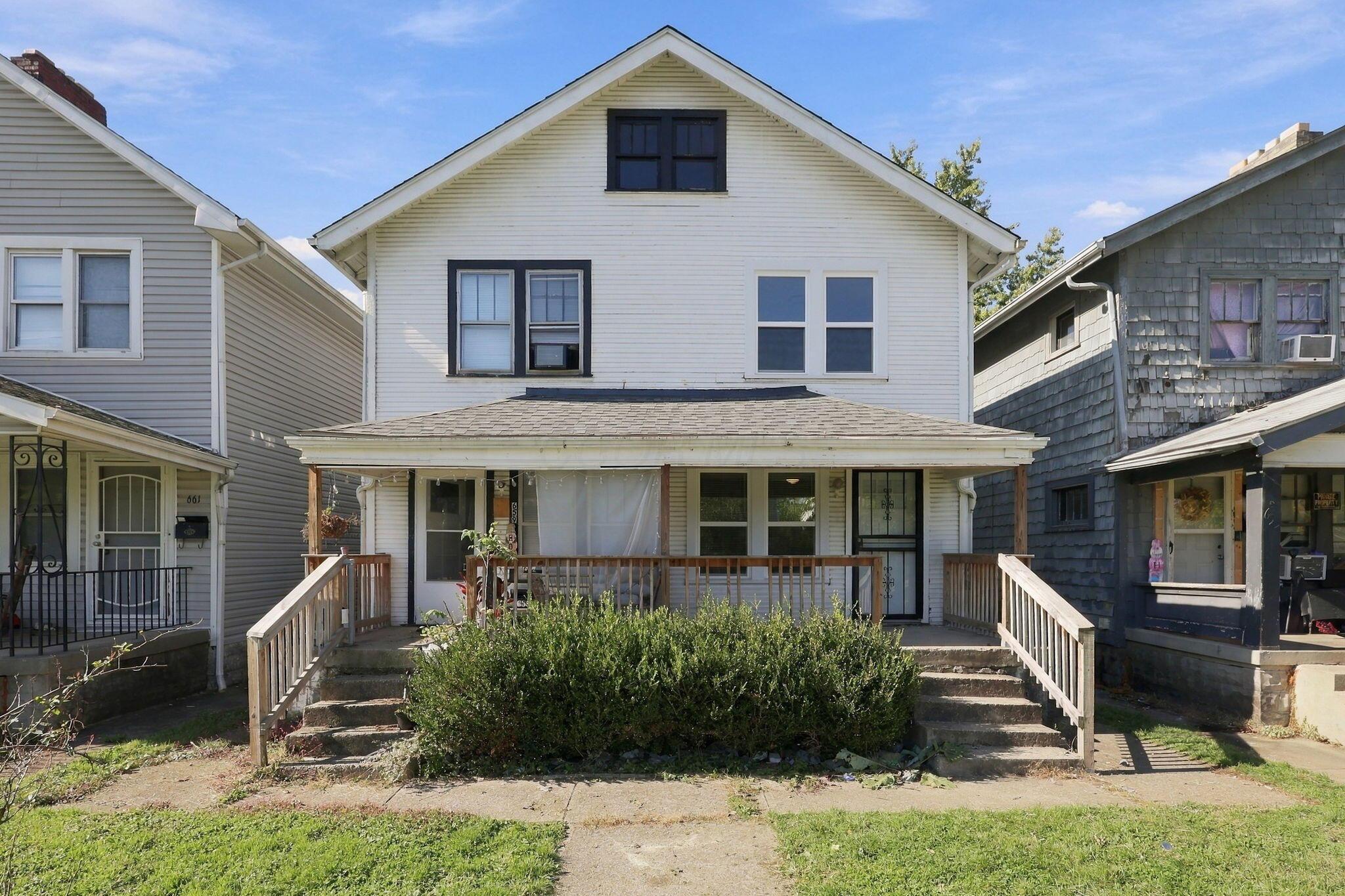 657-659 S Burgess Avenue Property Photo 1