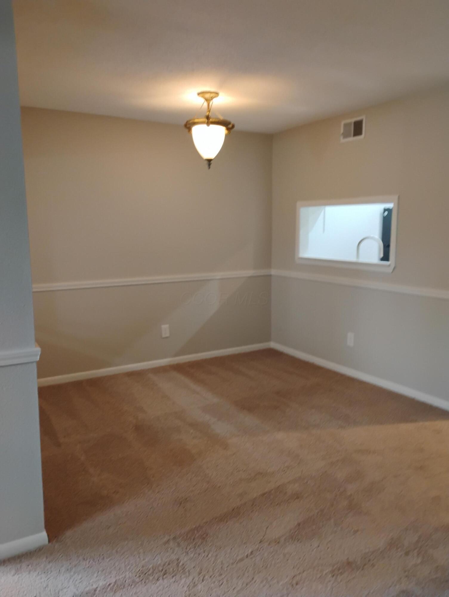 226040494 Property Photo 4
